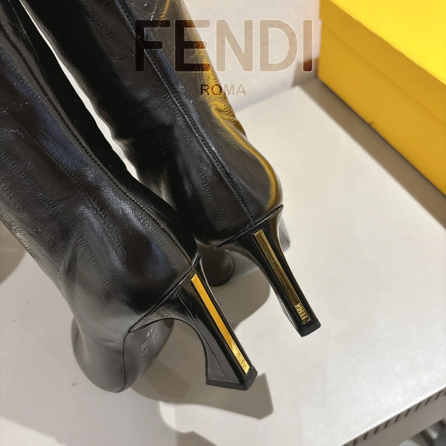 Women's Boots FENDI 18247876