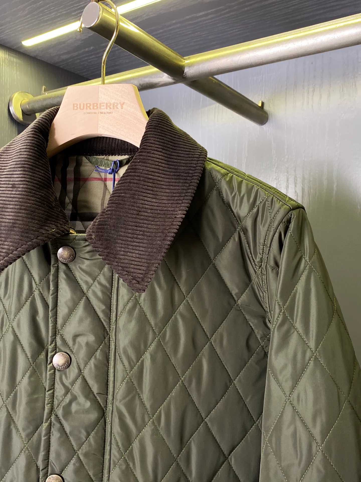 Women's Jackets And Down Jackets BURBERRY 18513002