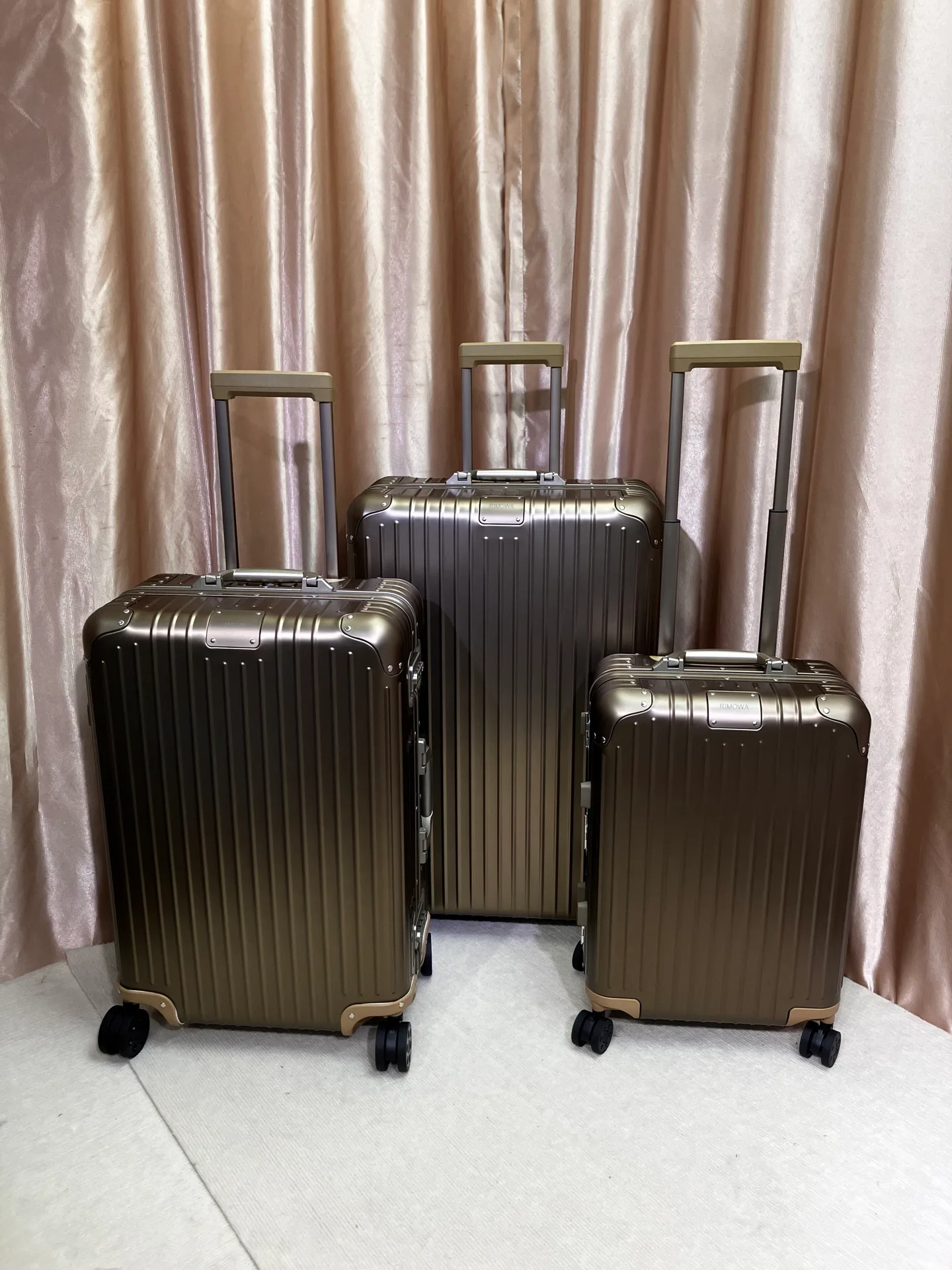 Suitcases RIMOWA 17873066