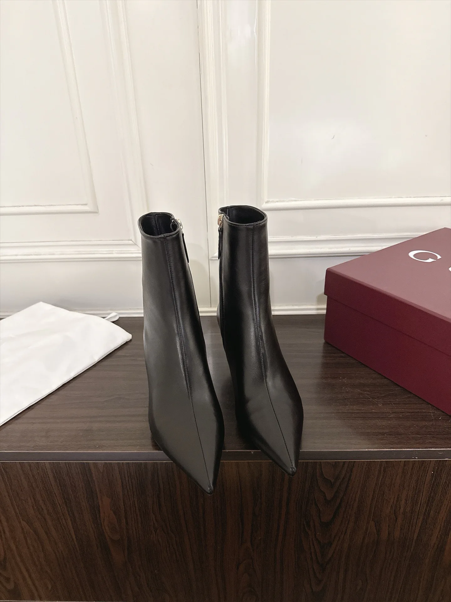 Women's Booties GUCCI 18135652