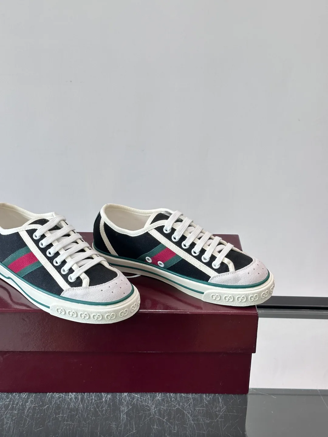 Women's Sneakers GUCCI 17941060
