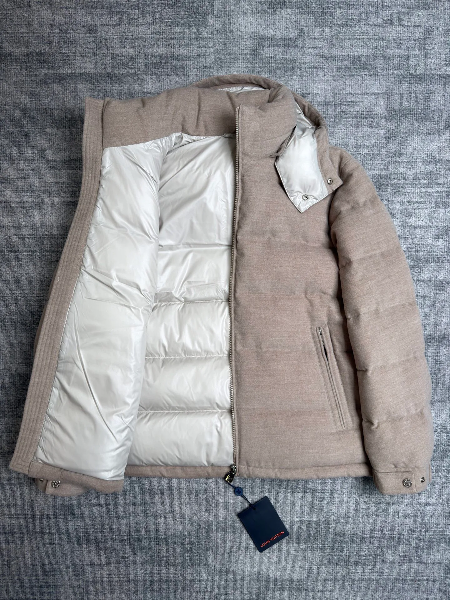 Men's Jackets And Down Jackets LOUIS VUITTON 18216862