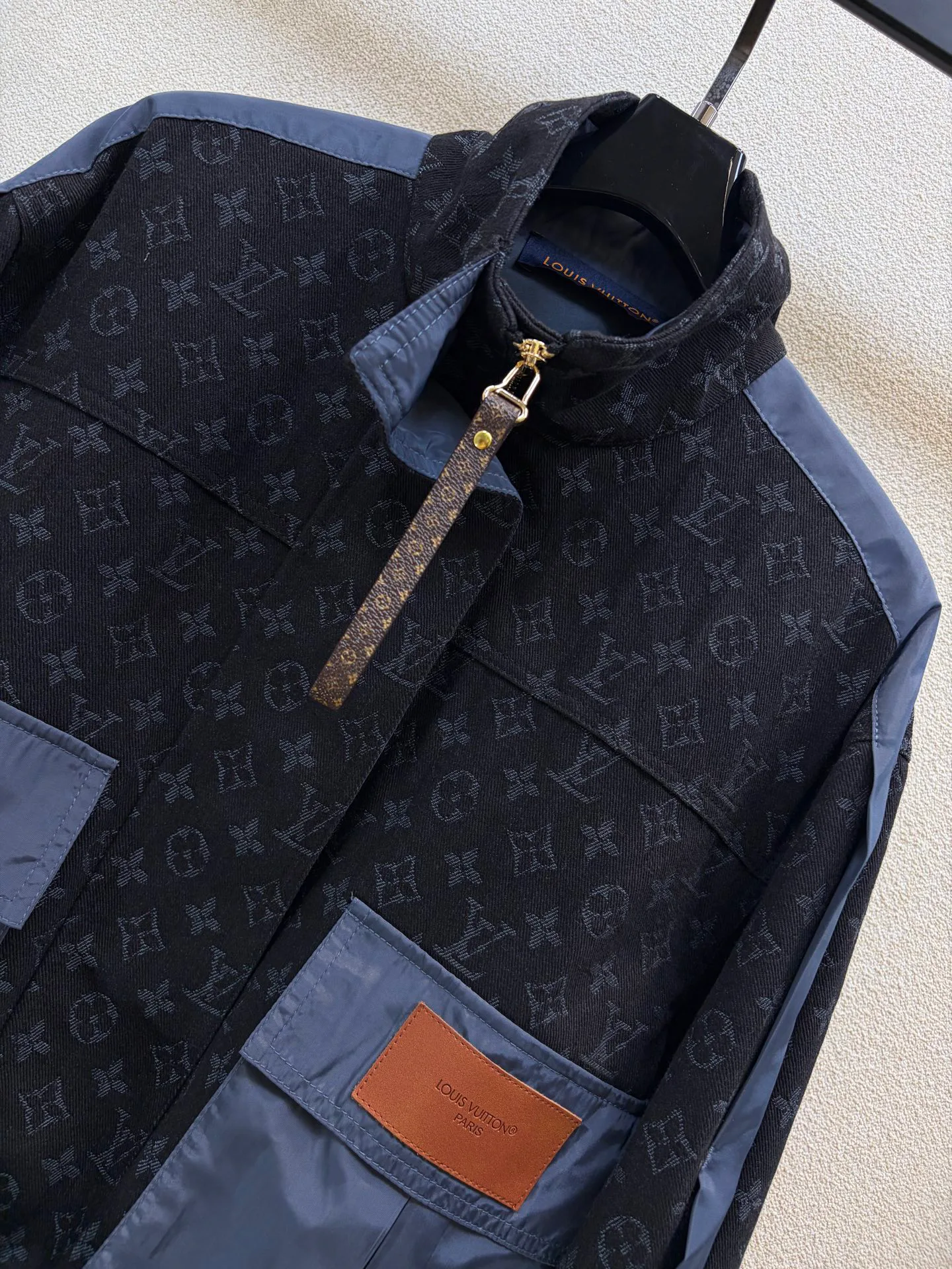 Women's Jackets And Down Jackets LOUIS VUITTON 18408056