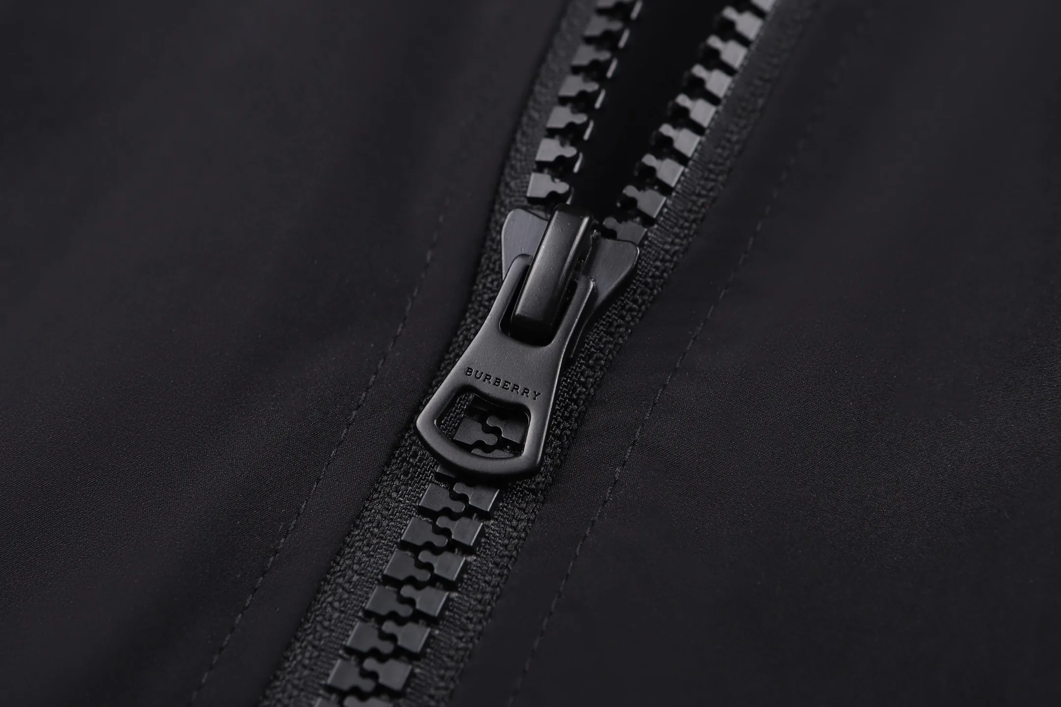 Men's Jackets And Down Jackets BURBERRY 18073720