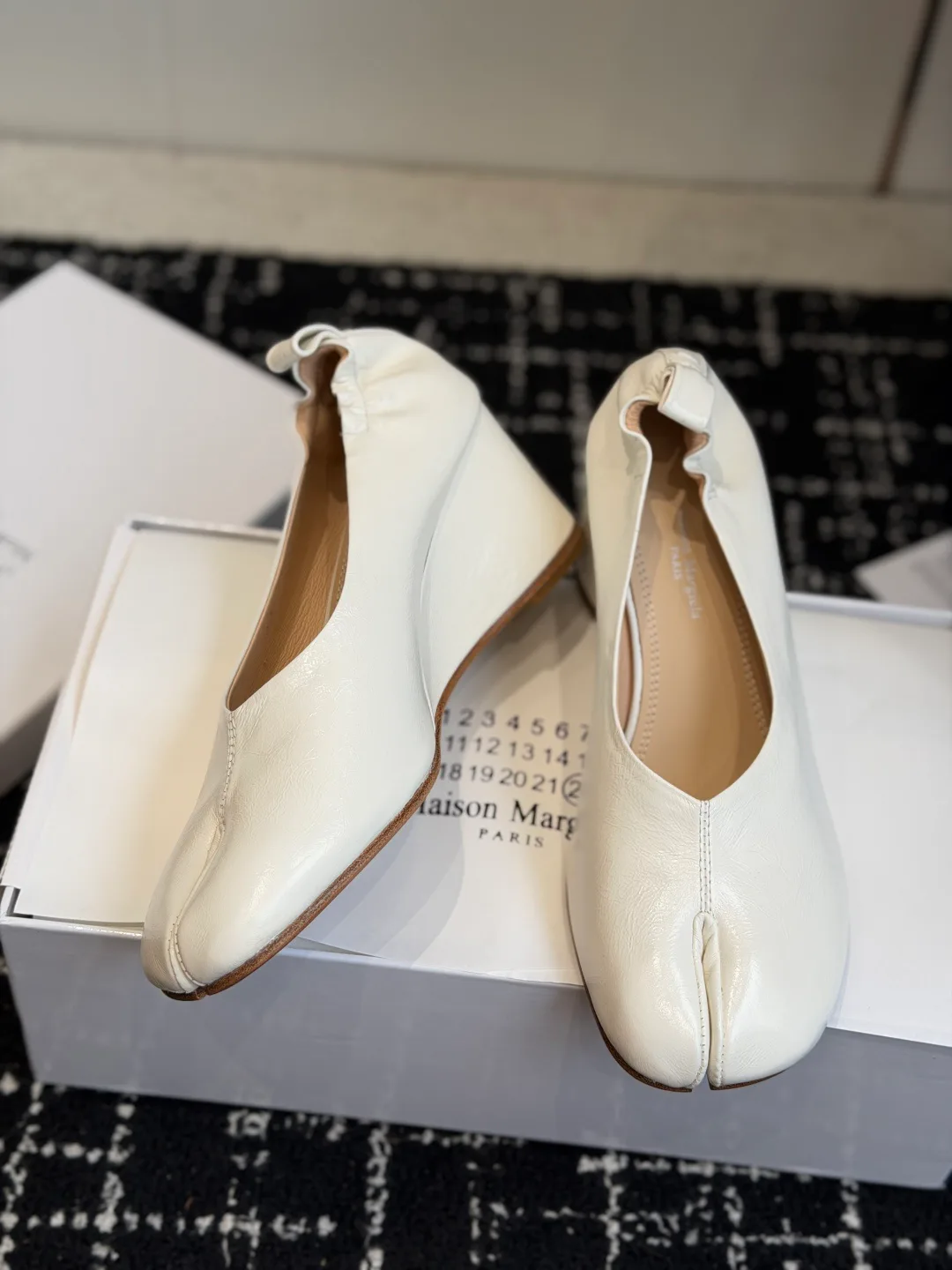 Women's Heels MAISON MARGIELA 18034883