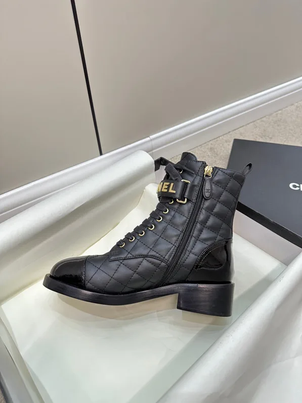 Women's Ankle Boots CHANEL 18198236