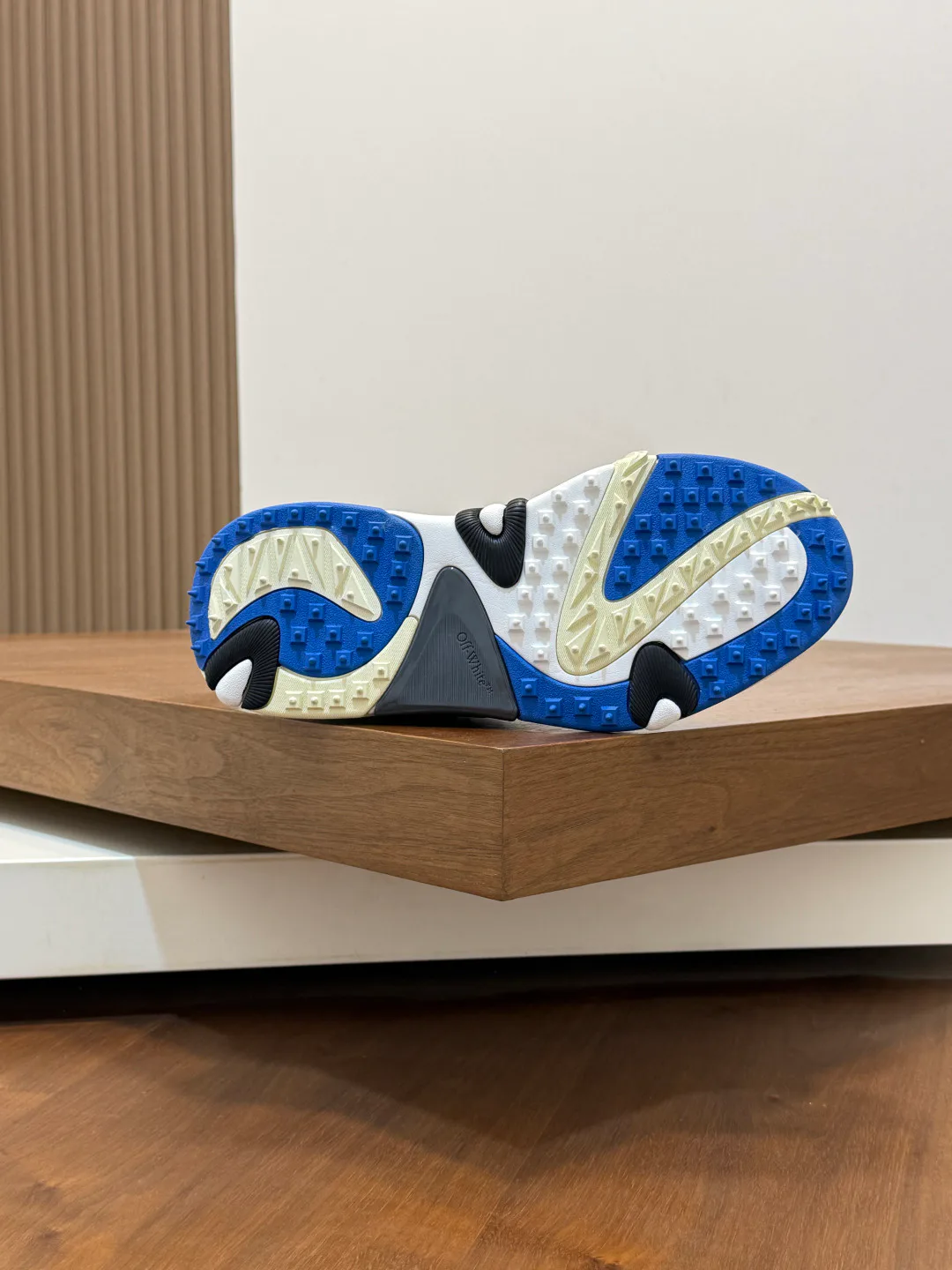 Women's Sneakers OFF-WHITE 17908775