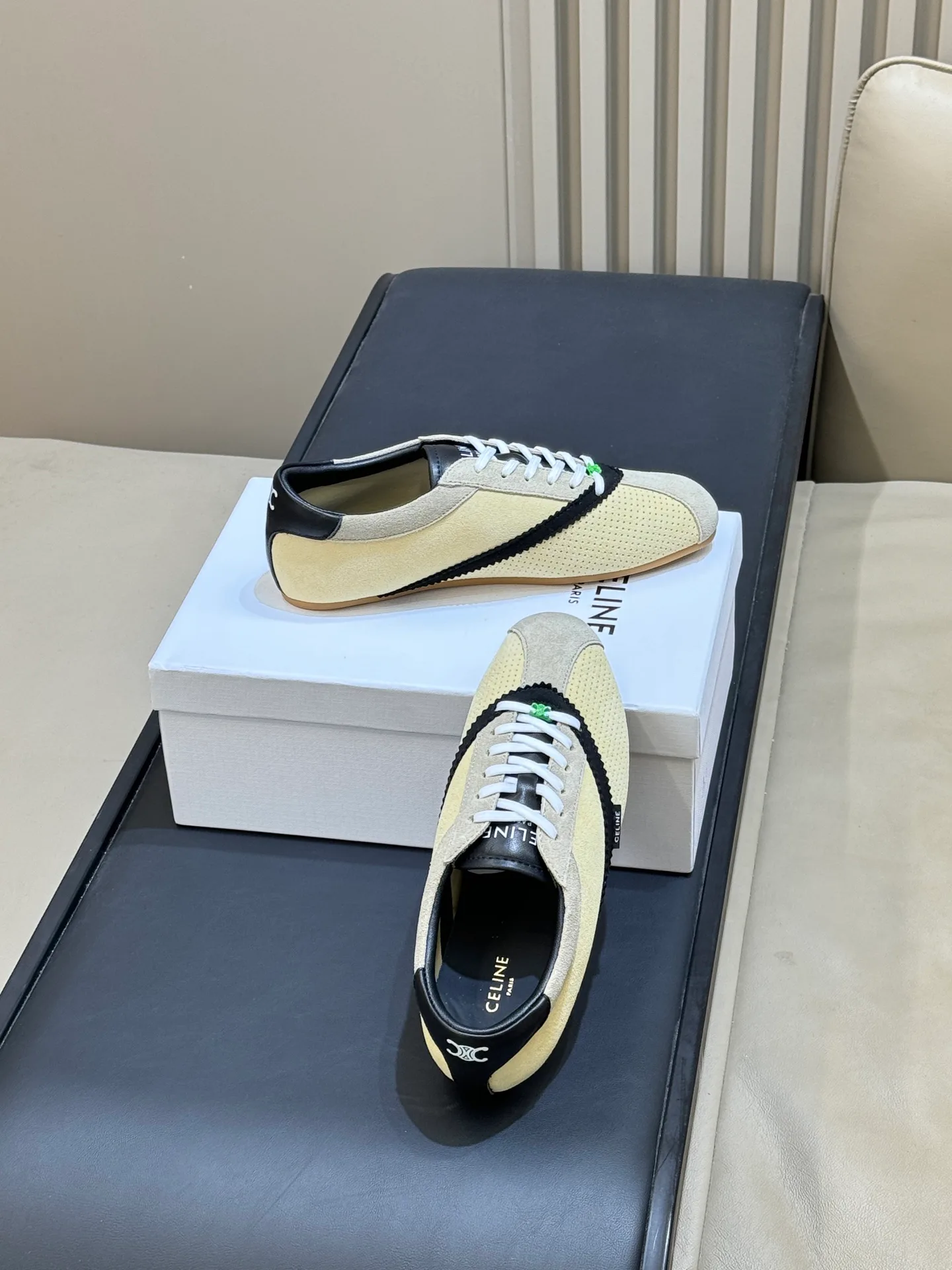 Women's Sneakers CELINE 18072901