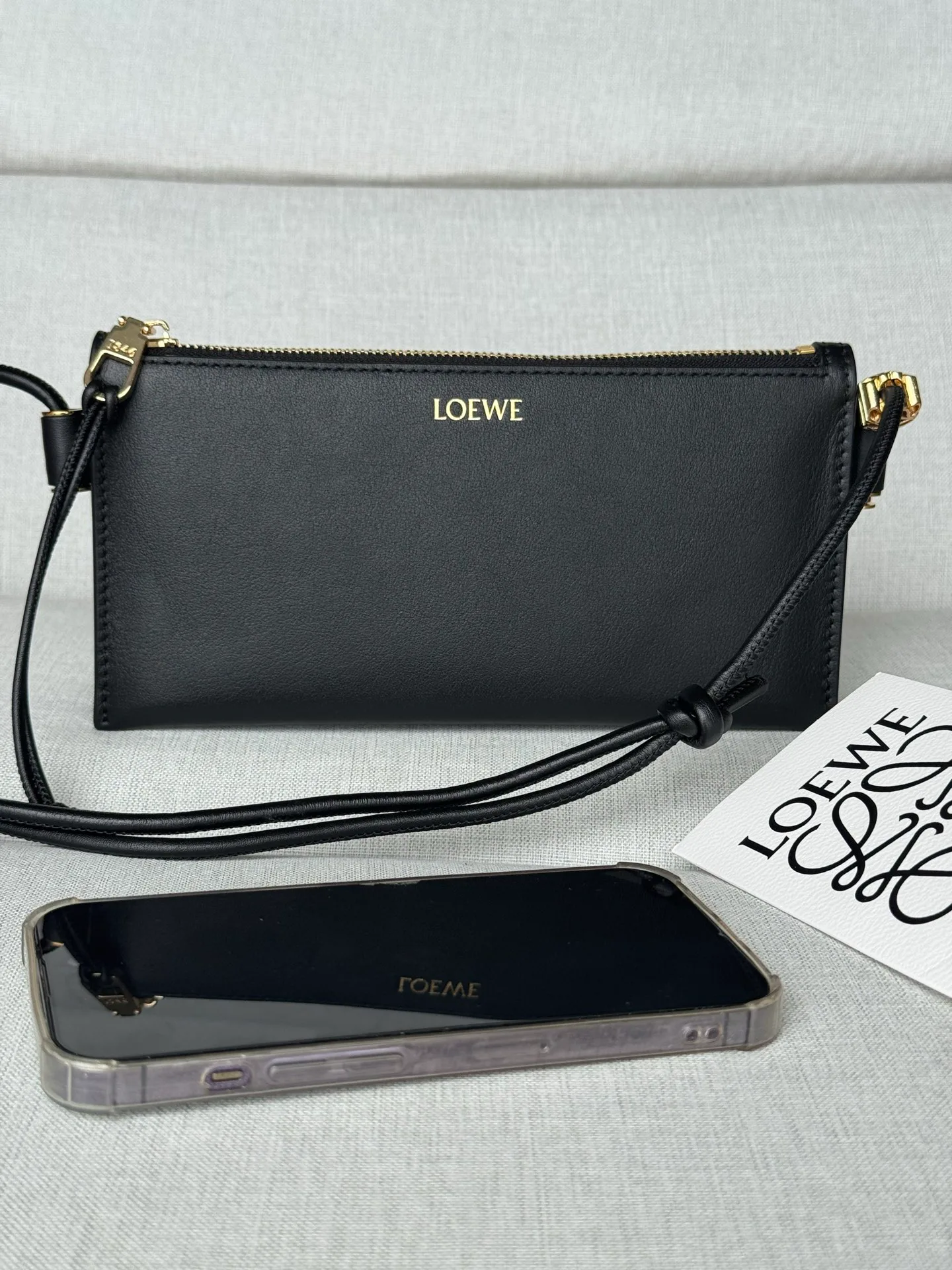 Women's Classic Handbags LOEWE 17551014