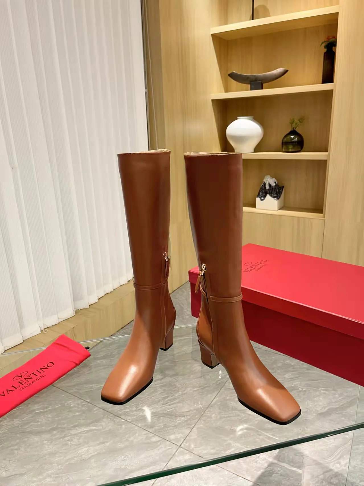 Women's Boots VALENTINO 17956930