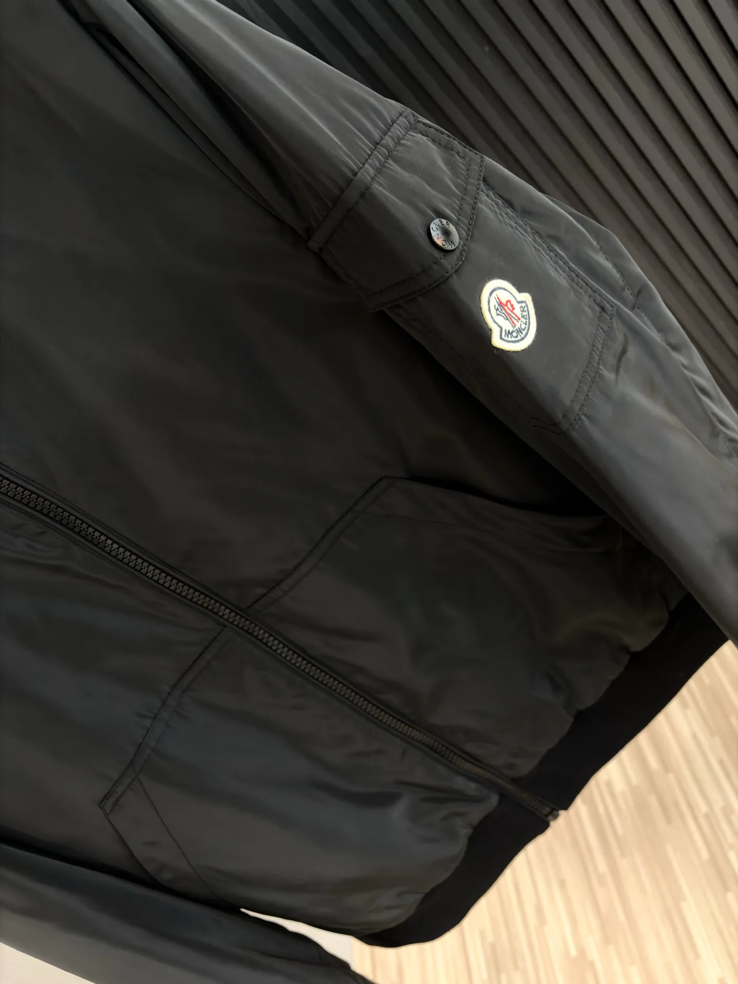Men's Jackets And Down Jackets MONCLER 18218449