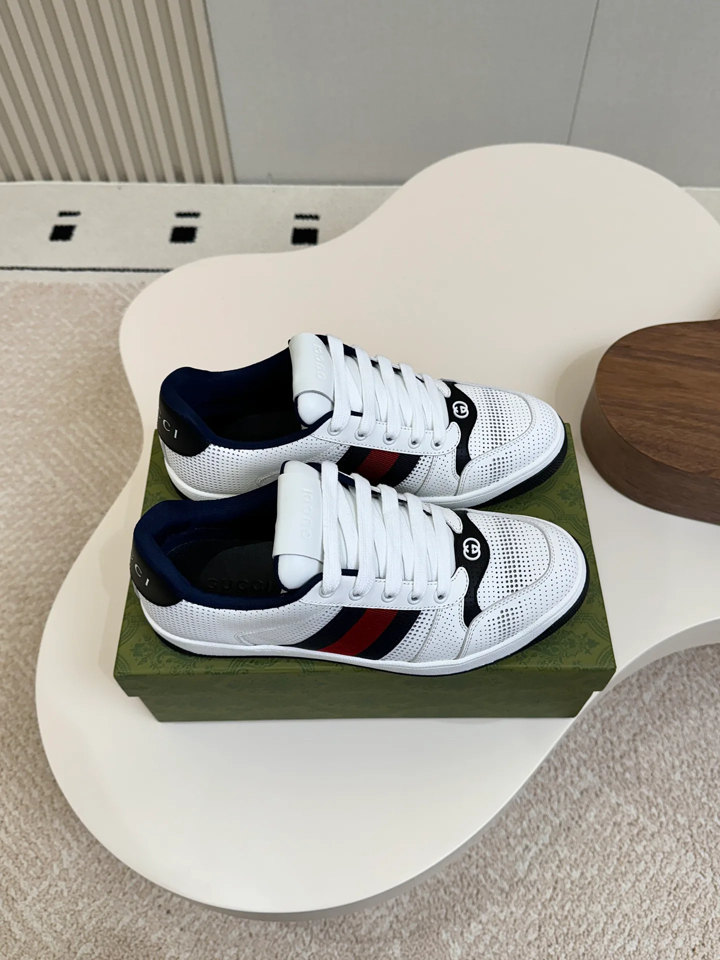 Women's Sneakers GUCCI 17451095