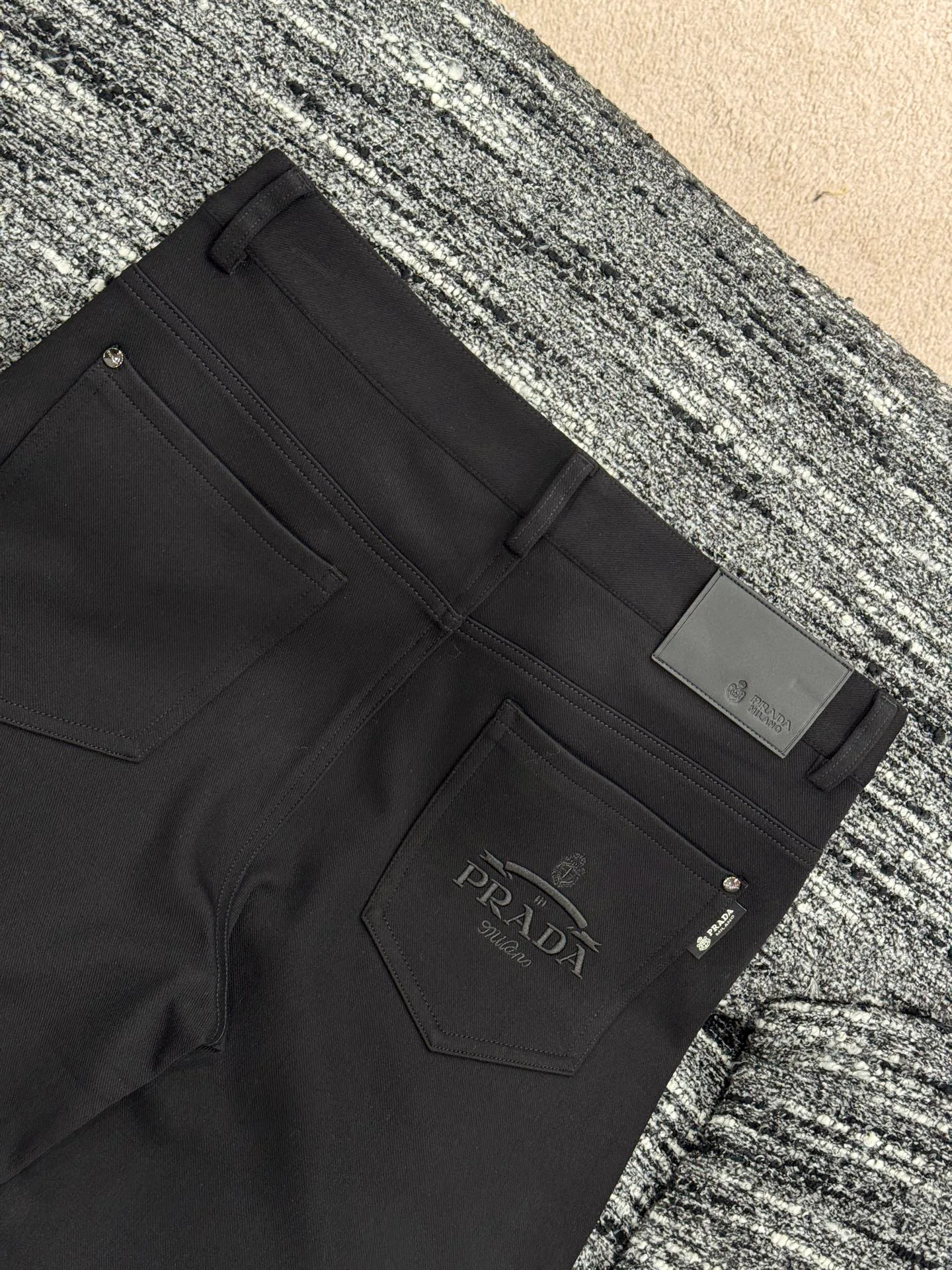 Men's Trousers PRADA 18084088