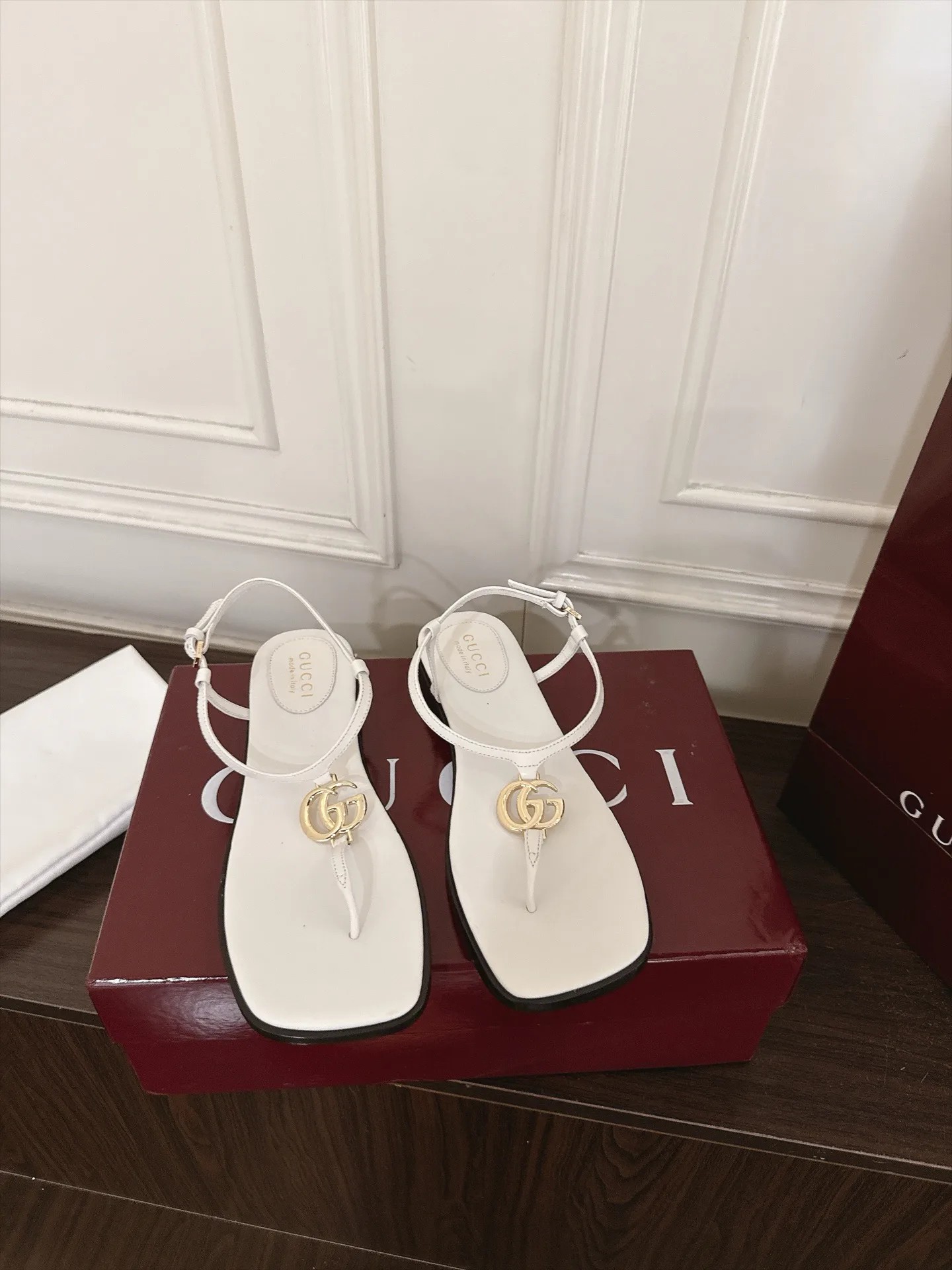 Women's Open-Toe Sandals GUCCI 18143129