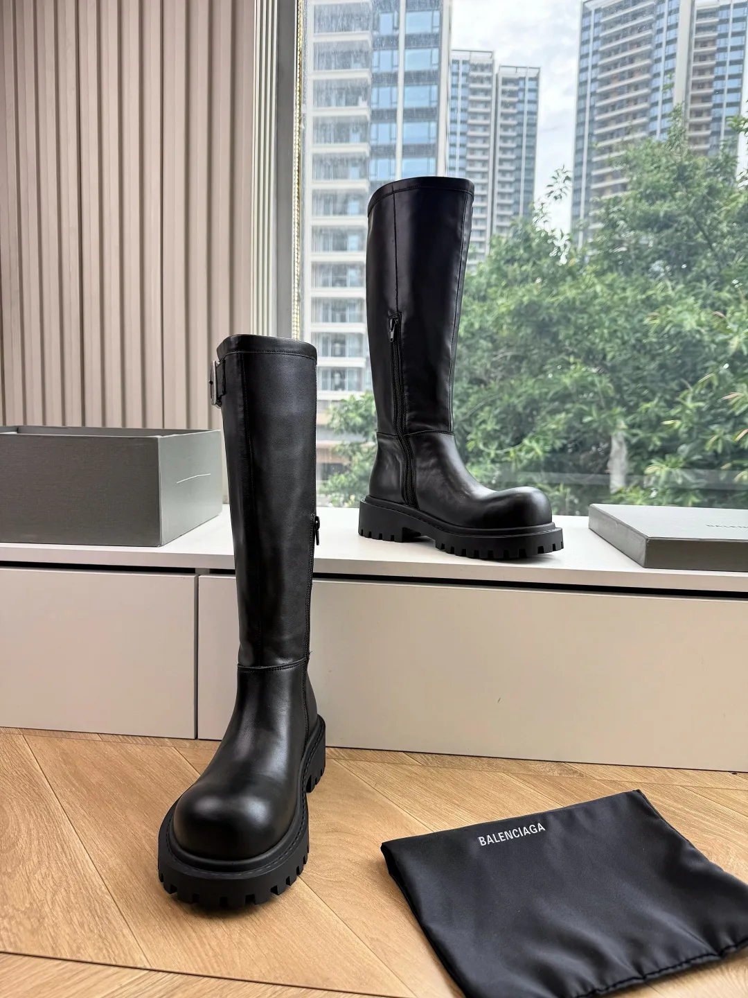 Women's Boots BALENCIAGA 17437357