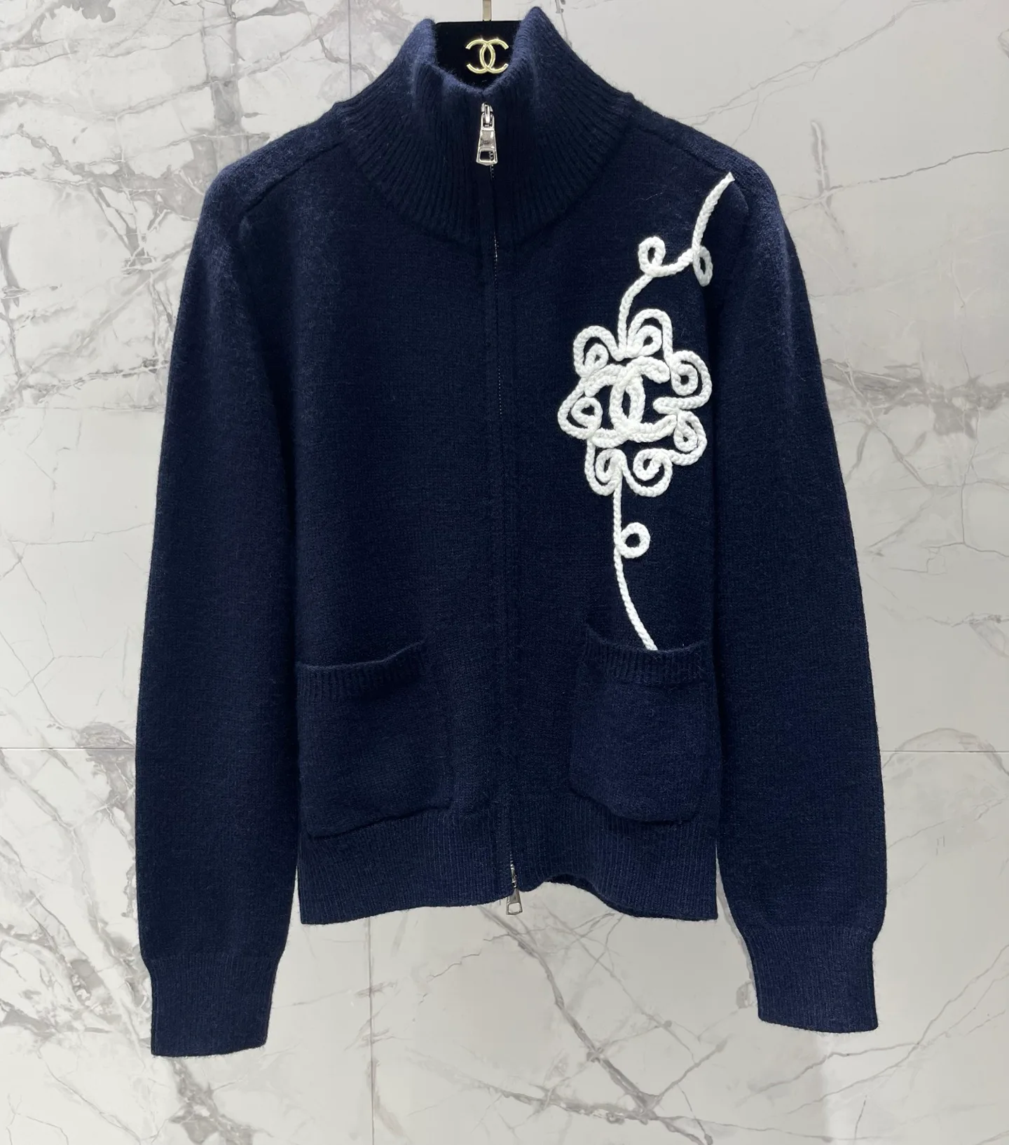 Women's Jumpers And Sweaters CHANEL 18137920
