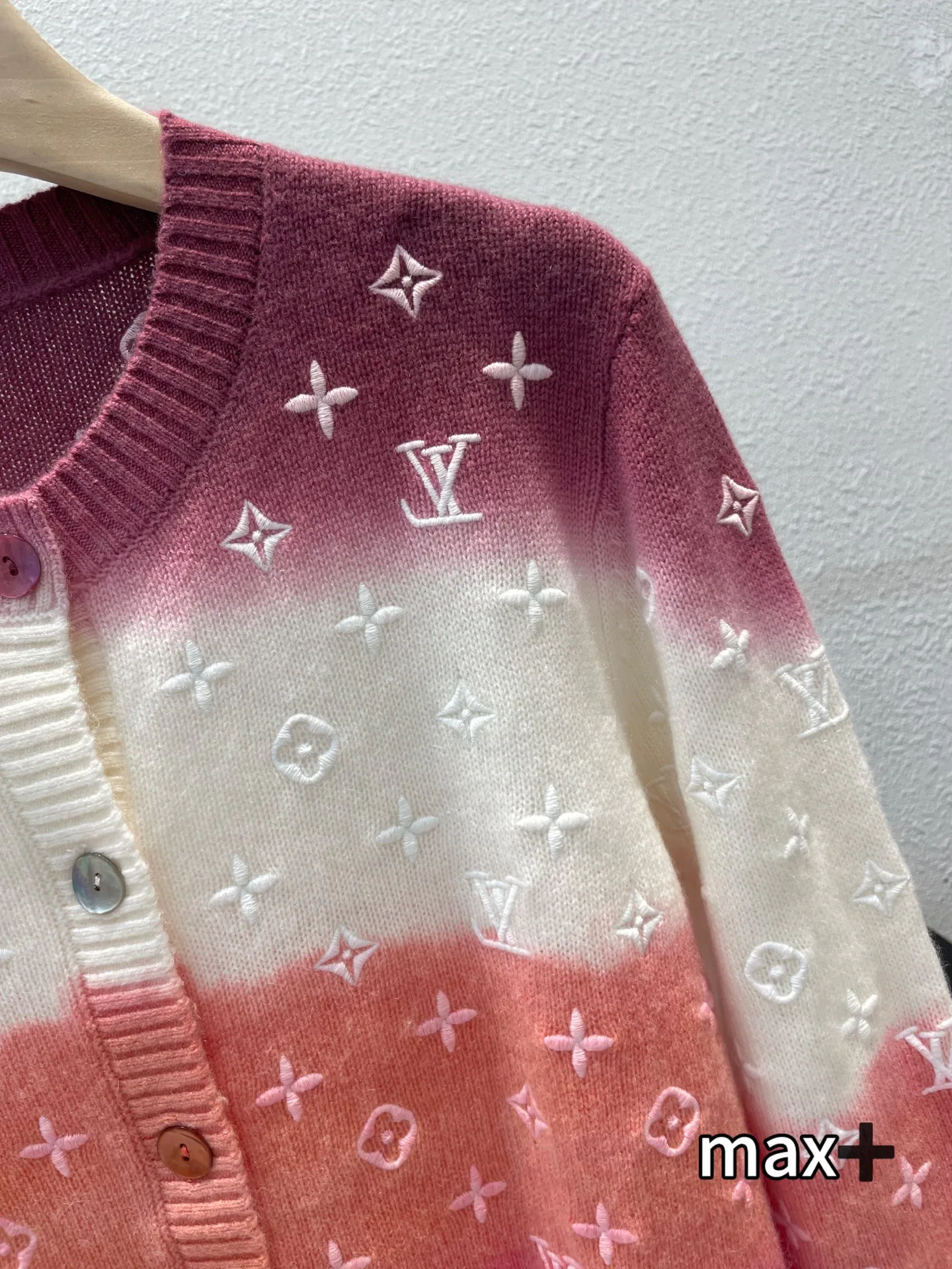 Women's Jumpers And Sweaters LOUIS VUITTON 18106557