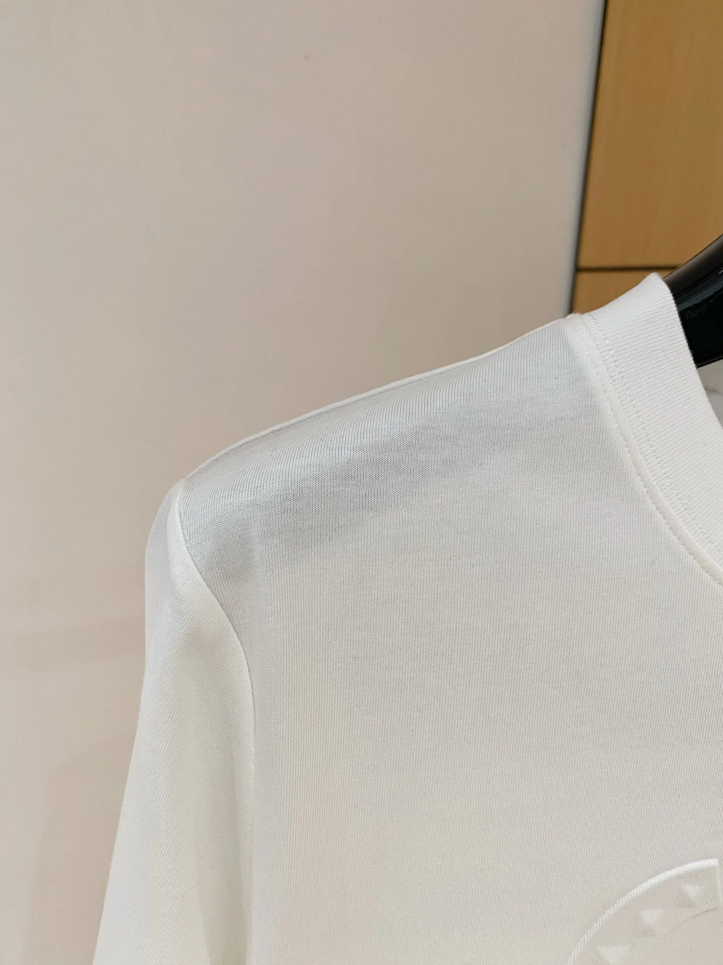 Men's T-Shirts VALENTINO 17803786