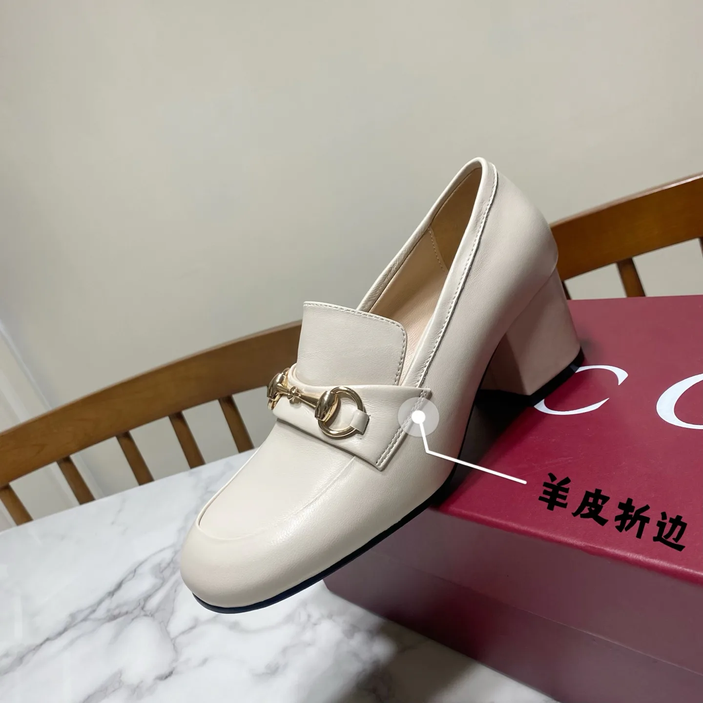 Women's Loafers And Moccasins GUCCI 17570588
