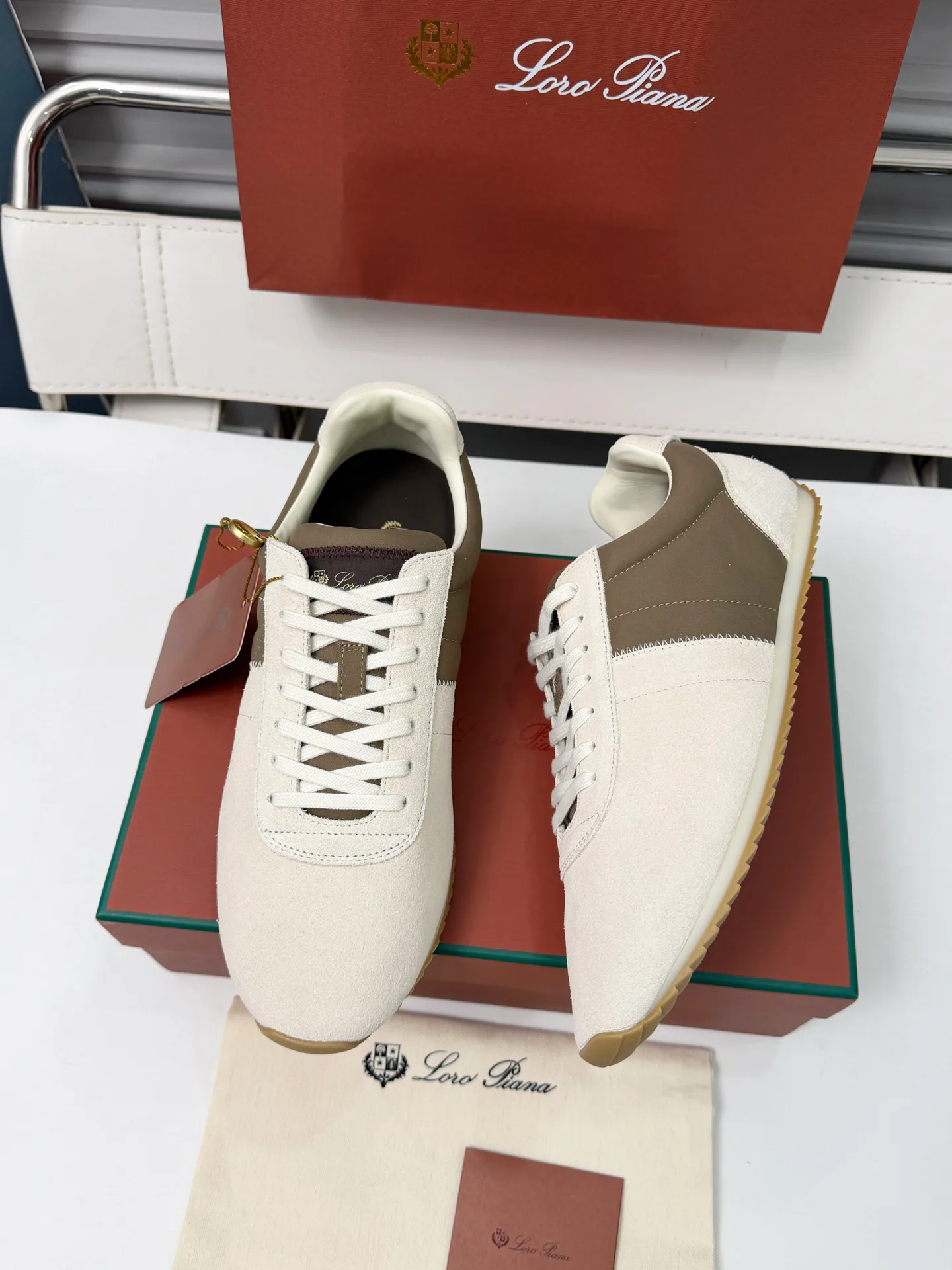 Women's Sneakers LORO PIANA 17467095