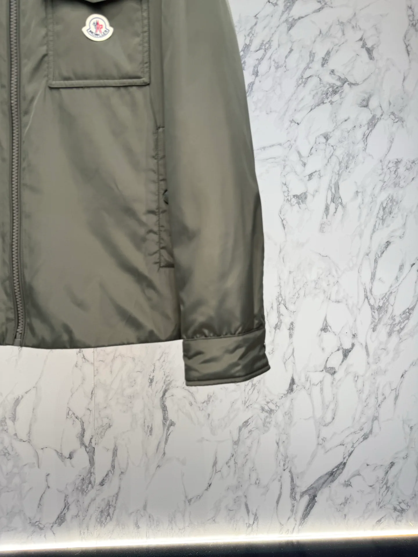 Men's Jackets And Down Jackets MONCLER 18236959