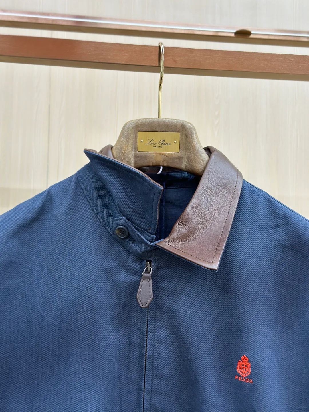 Куртки И Пуховики Мужские Prada 18599304