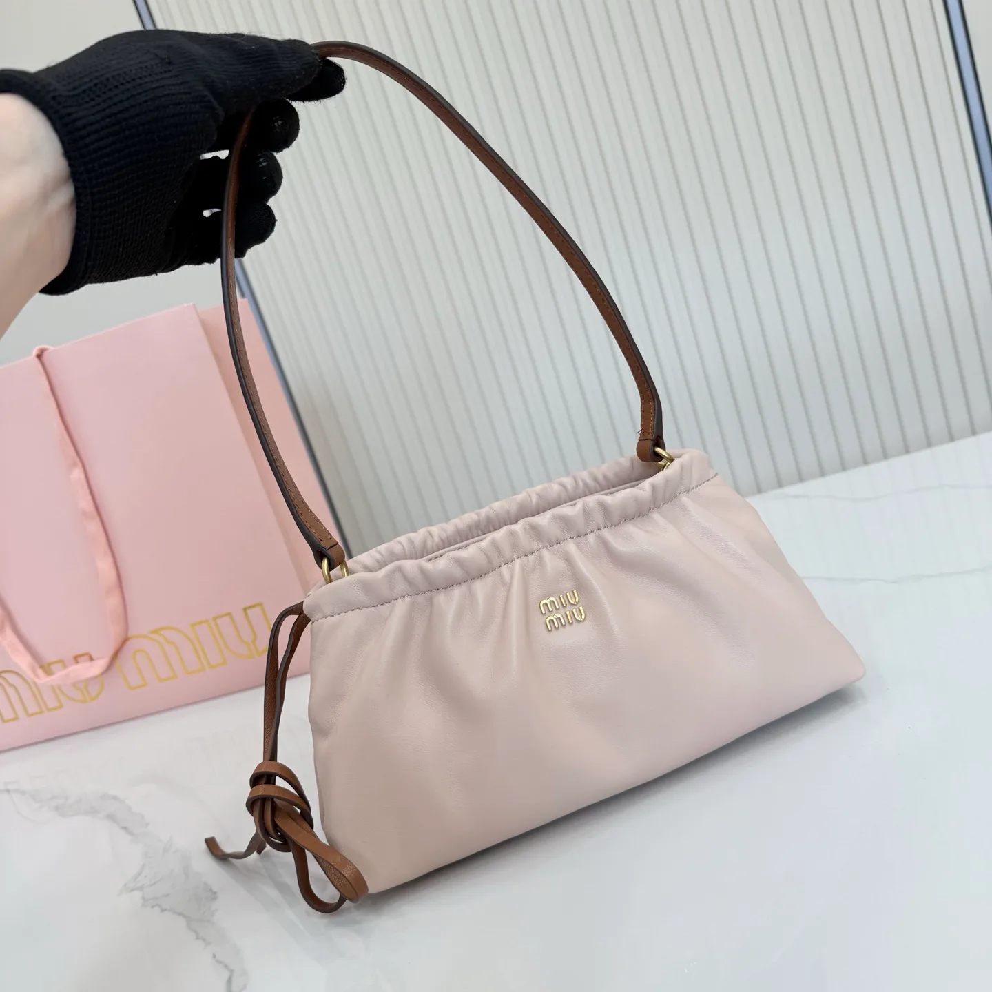 Women's Classic Handbags MIU MIU 17948242