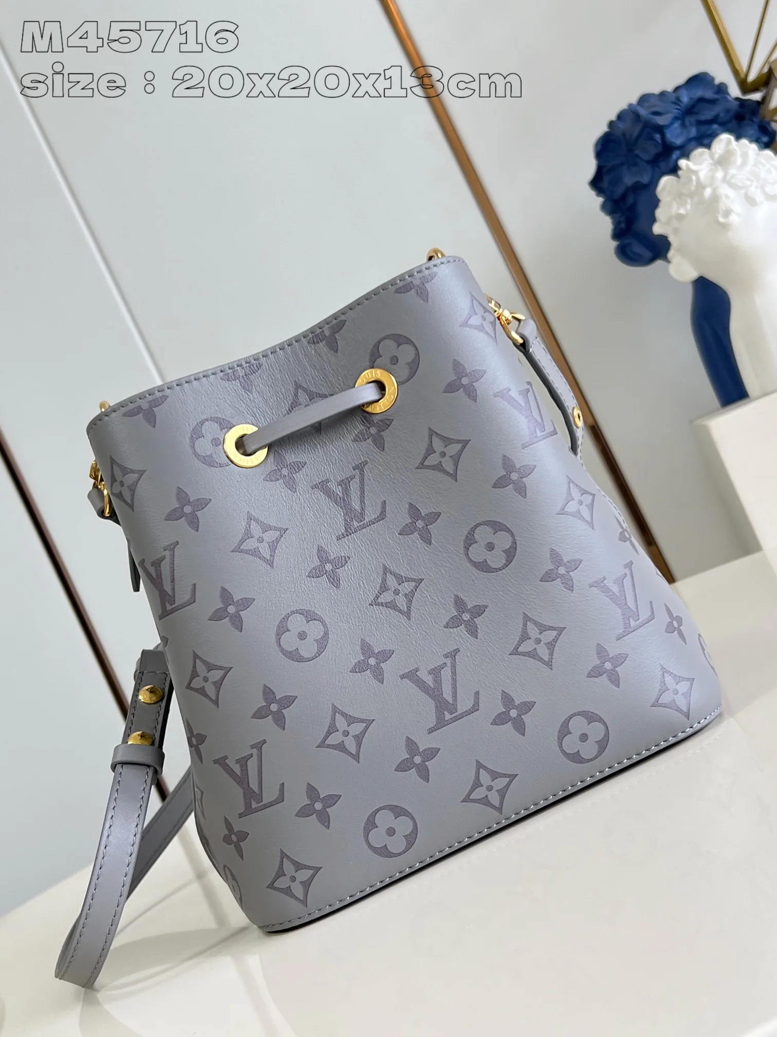 Women's Classic Handbags LOUIS VUITTON 18227601