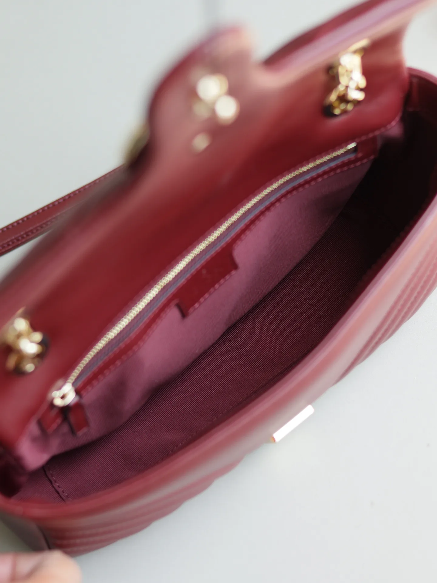 Women's Classic Handbags GUCCI 17948181