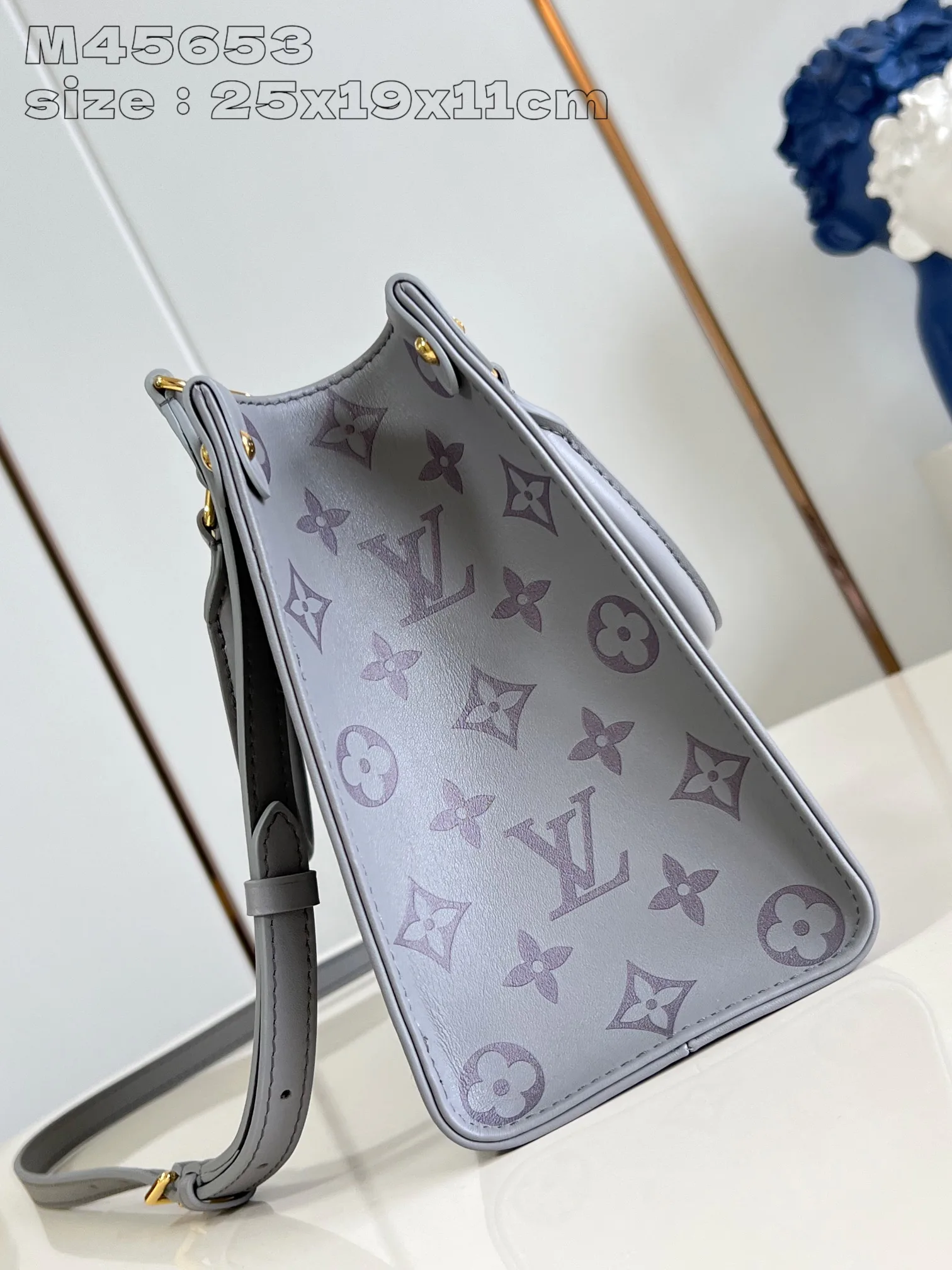 Women's Classic Handbags LOUIS VUITTON 18227602