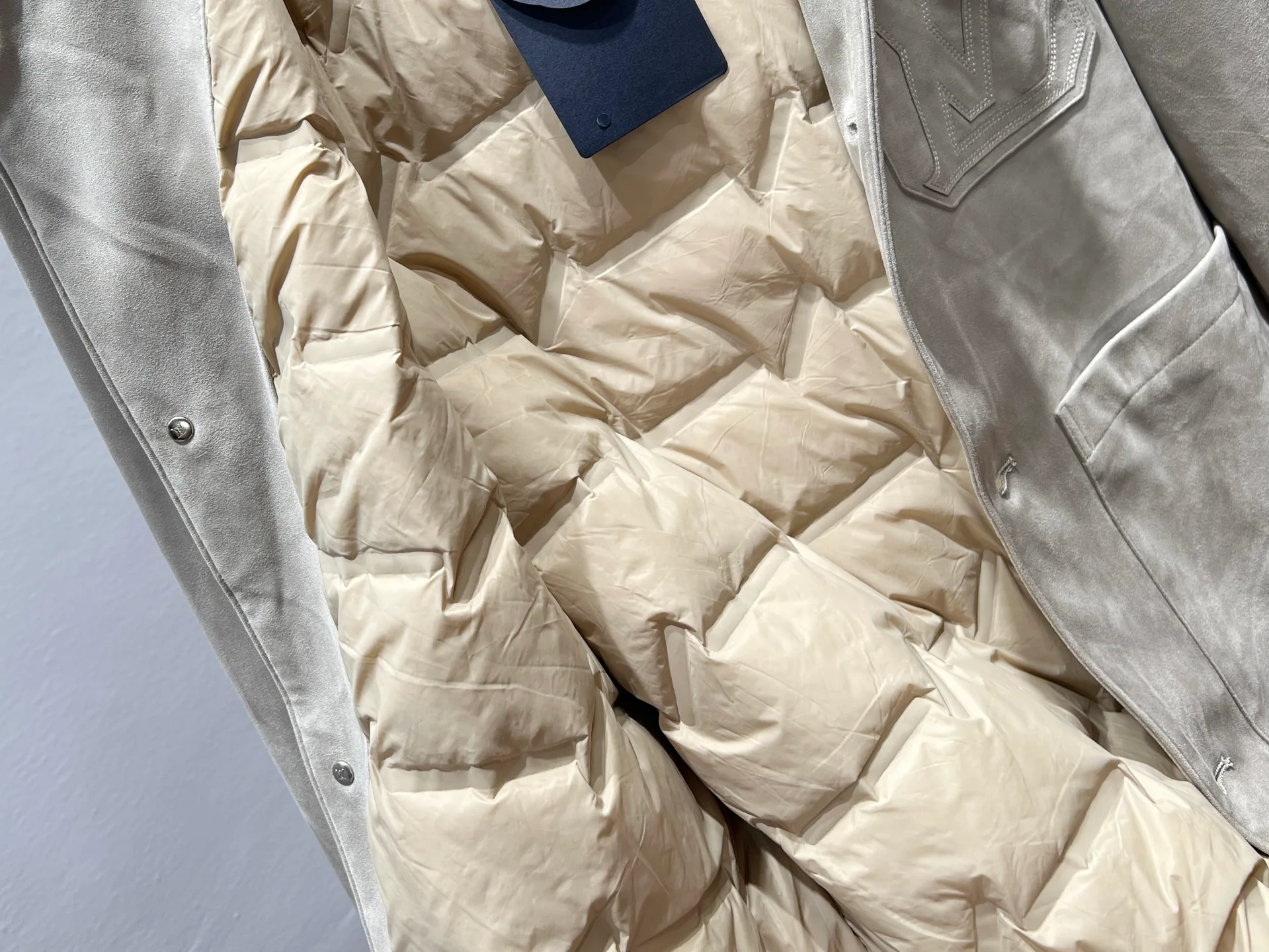 Men's Jackets And Down Jackets LOUIS VUITTON 18084603