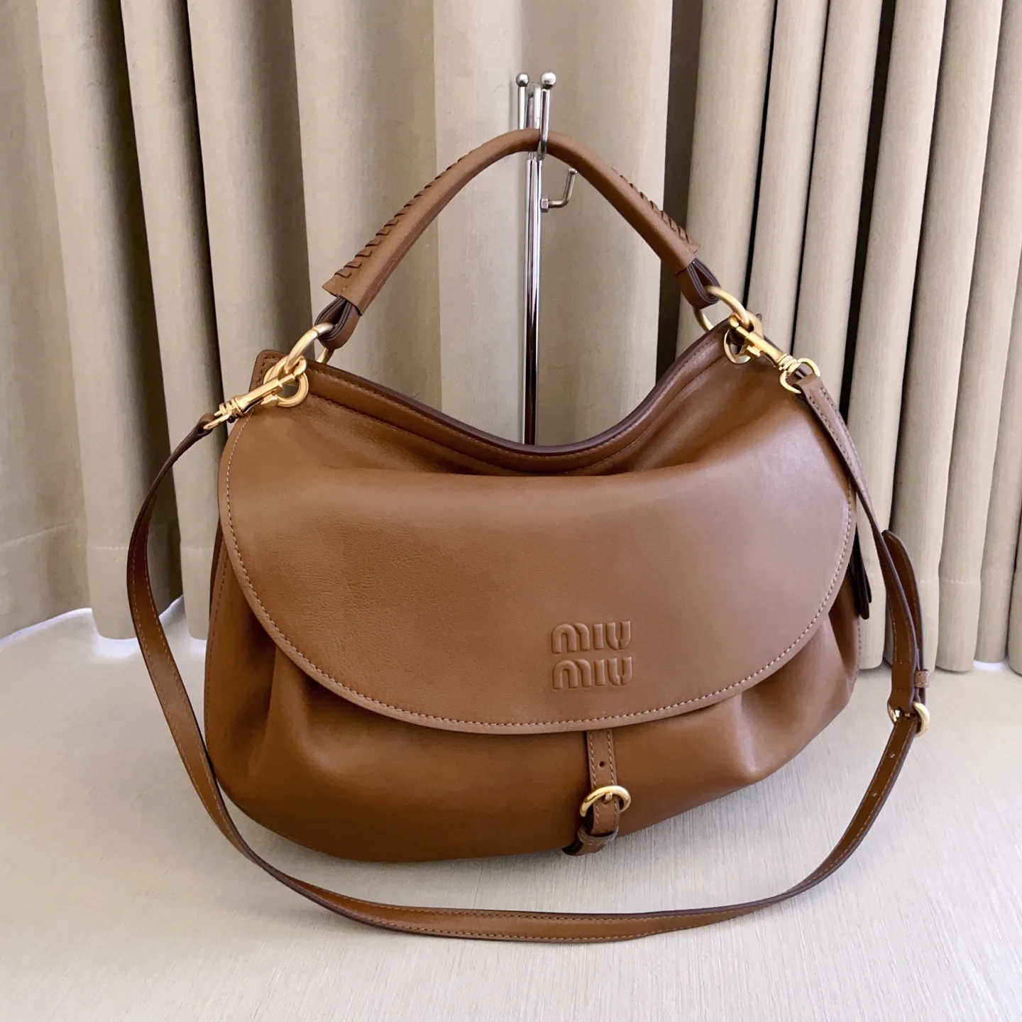 Классические Сумки Женские Miu Miu 18602480