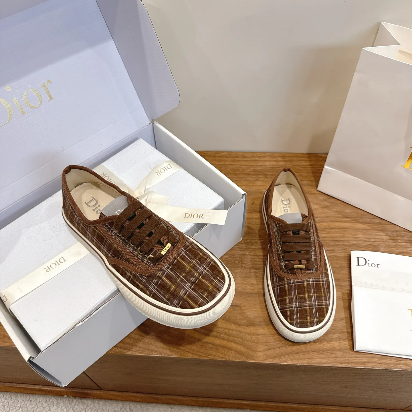 Women's Sneakers CHRISTIAN DIOR 18083843