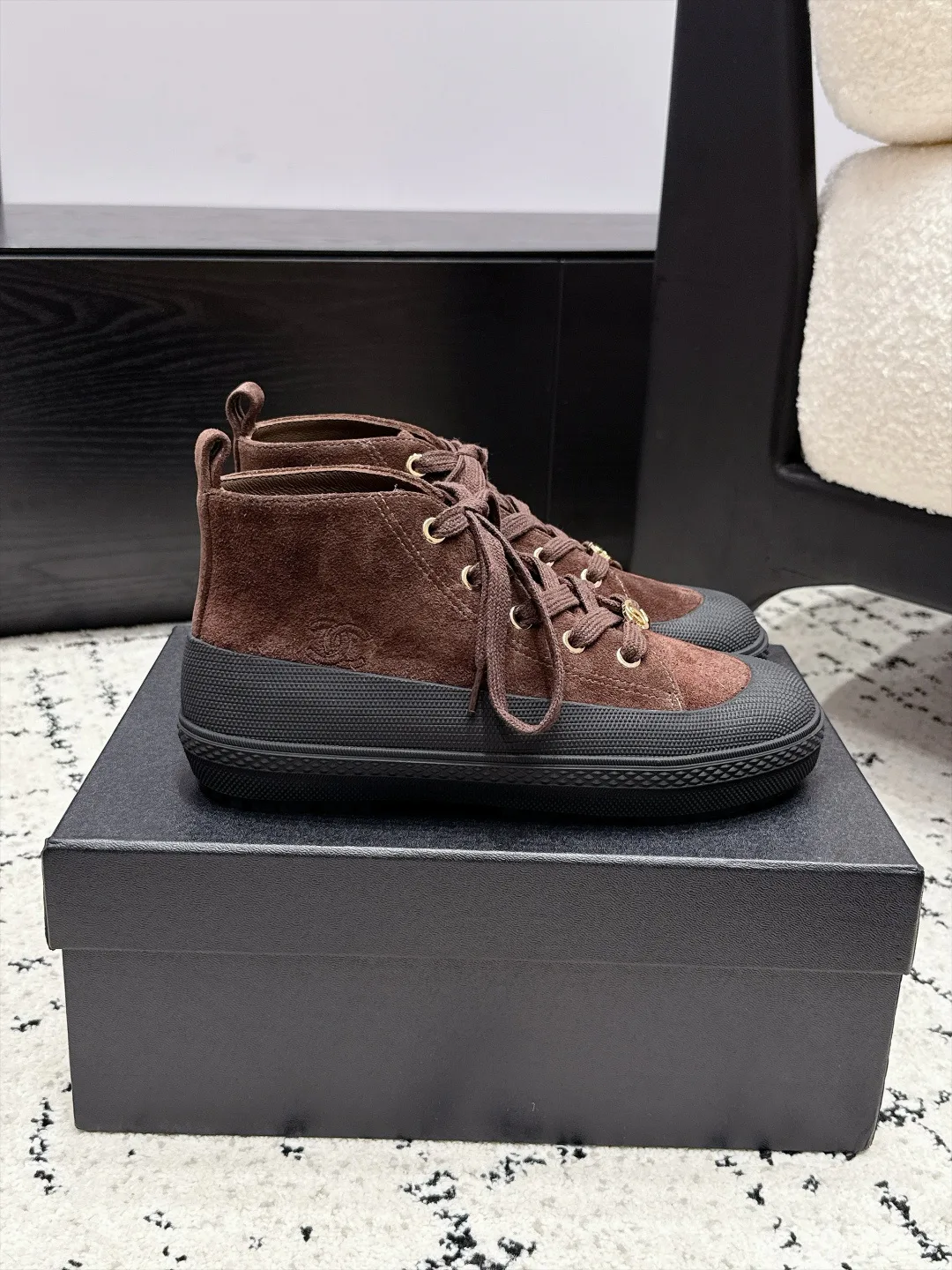 Women's Sneakers CHANEL 18505529
