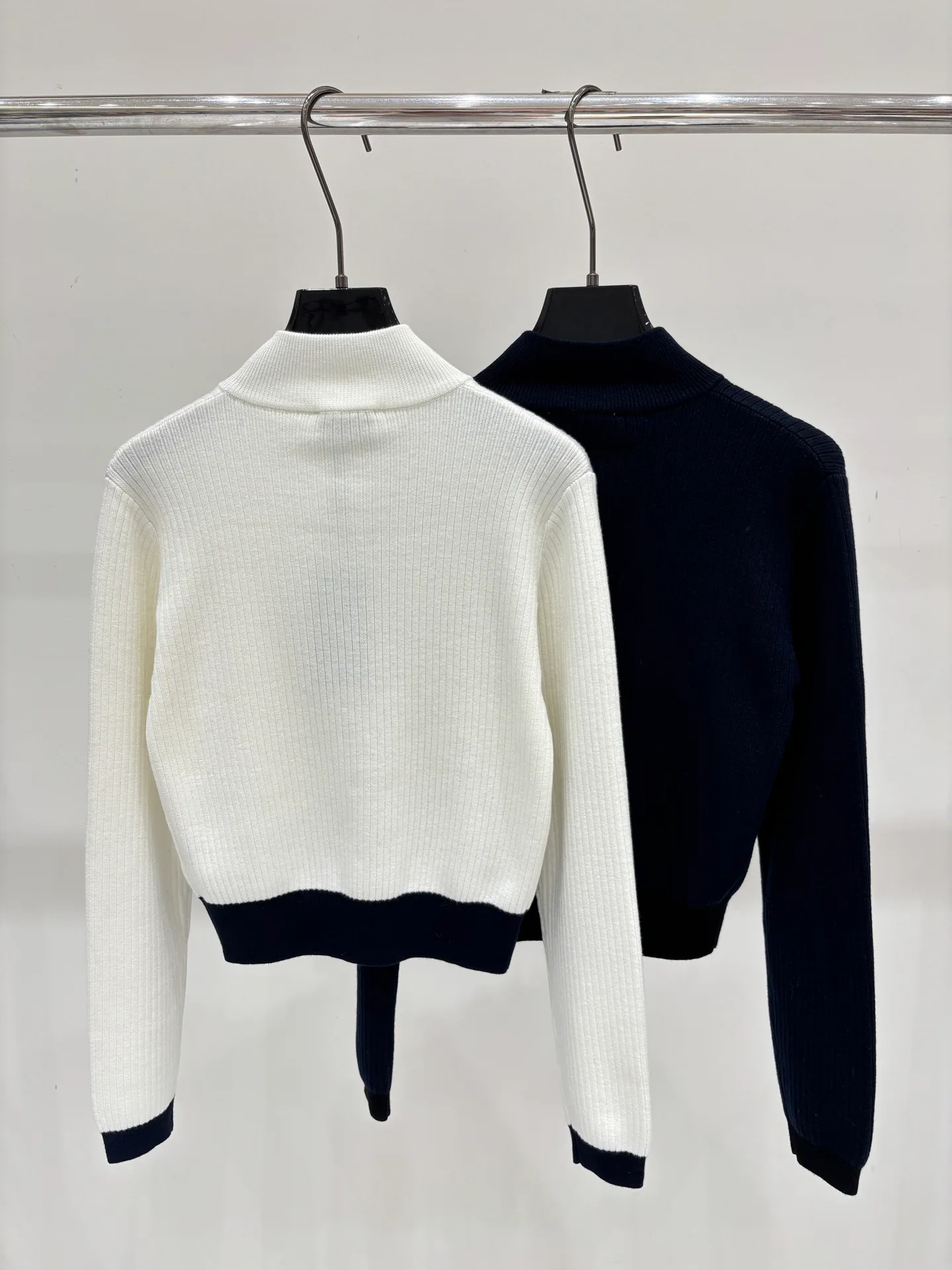 Women's Jumpers And Sweaters SAINT LAURENT 18057393