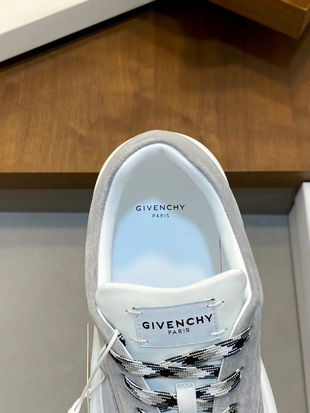 Men's Sneakers GIVENCHY 18449121