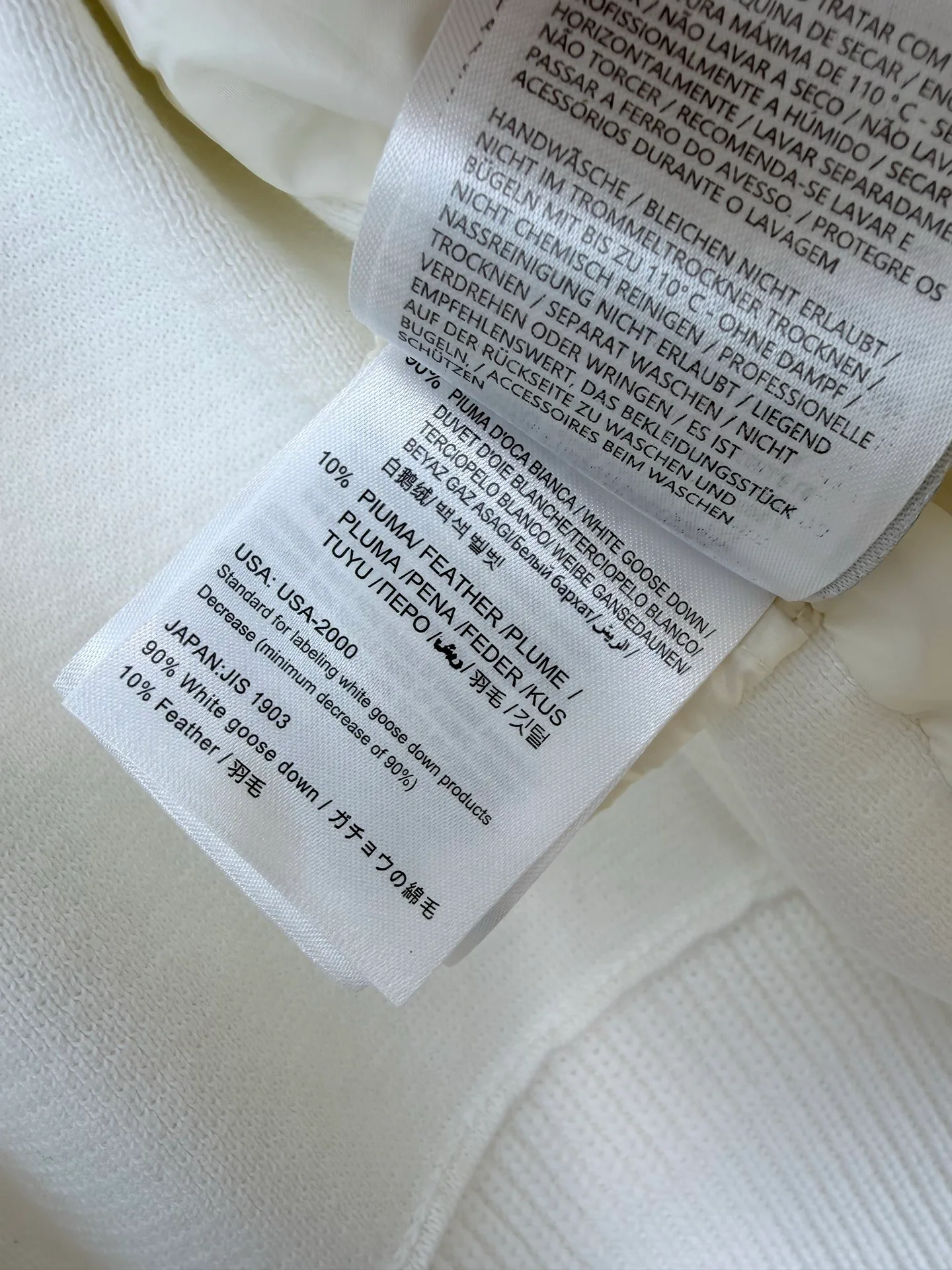 Women's Jackets And Down Jackets MONCLER 17921885