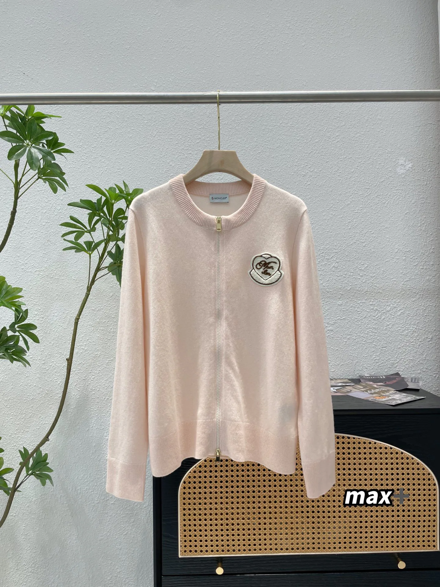 Women's Jumpers And Sweaters MONCLER 18106617