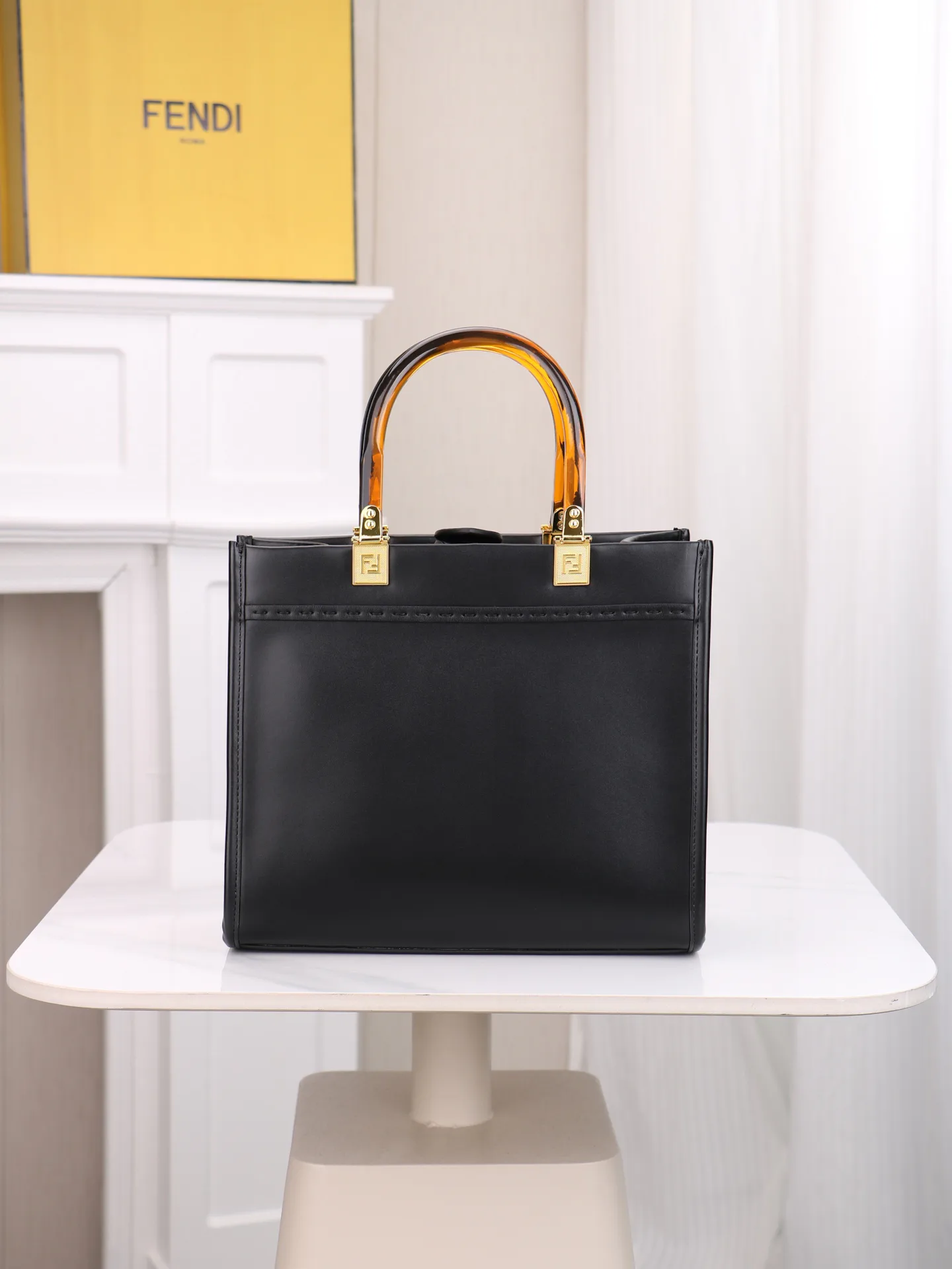 Women's Classic Handbags FENDI 18005129