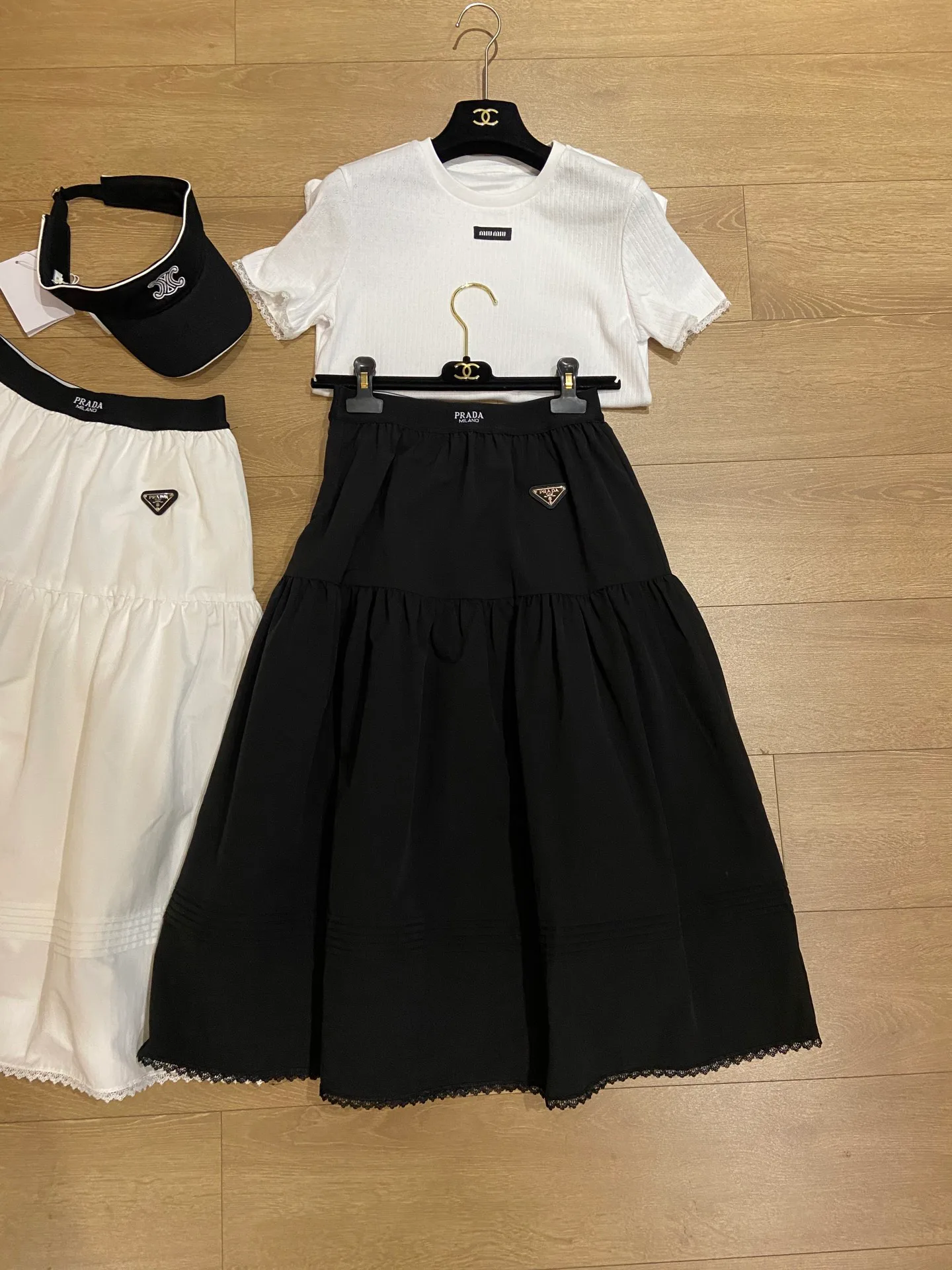Women's Skirts PRADA 17034682