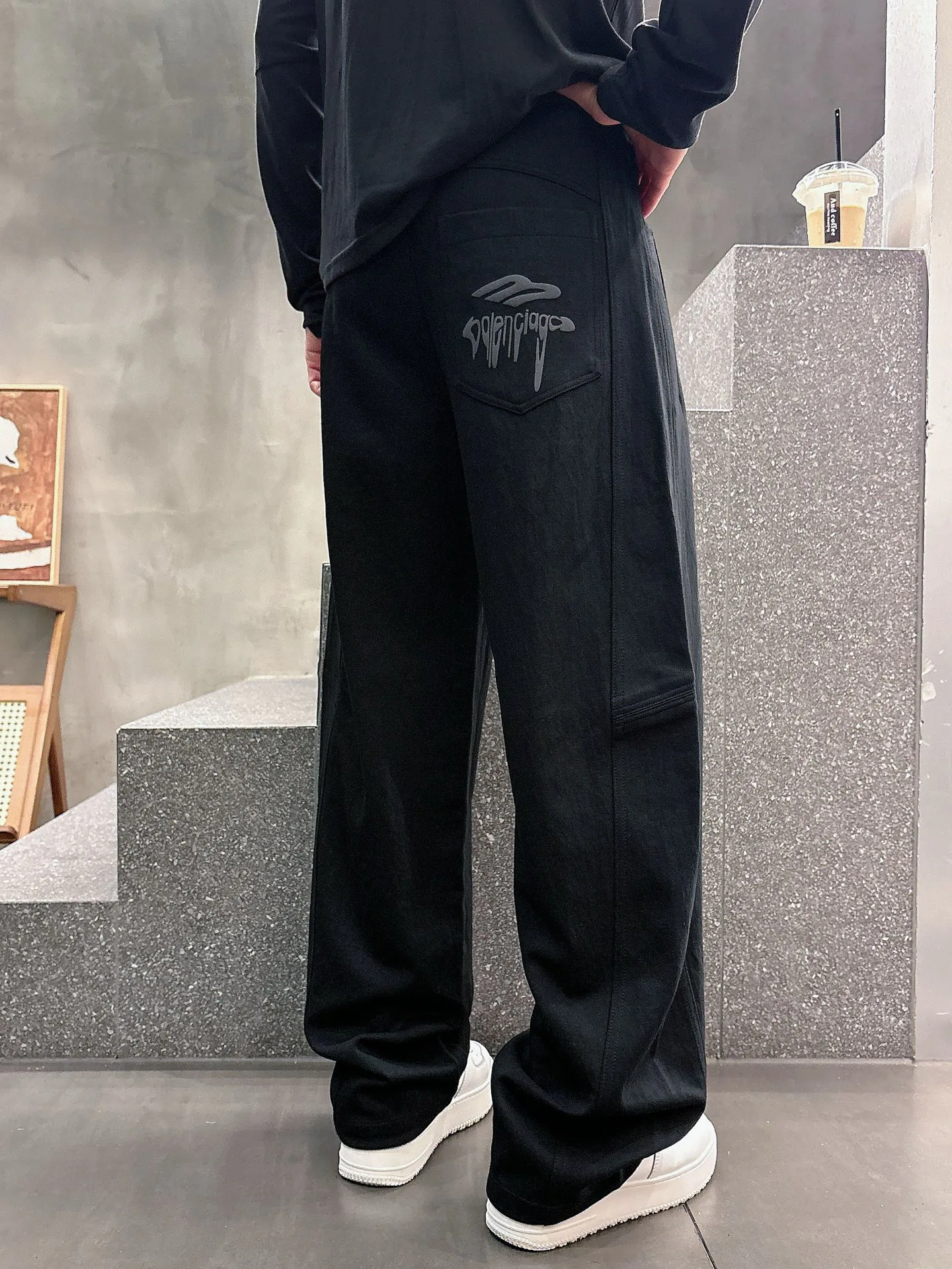 Men's Trousers BALENCIAGA 18399249