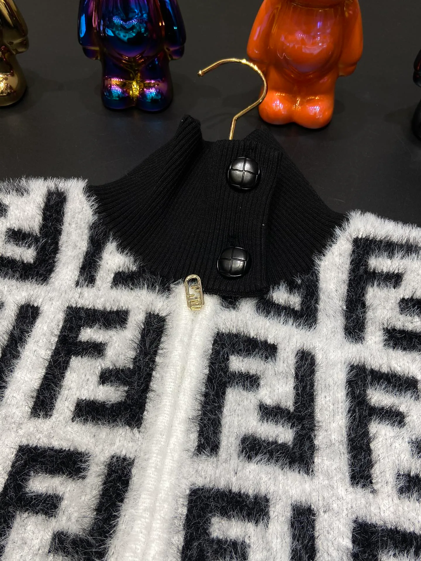 Women's Jumpers And Sweaters FENDI 17899697
