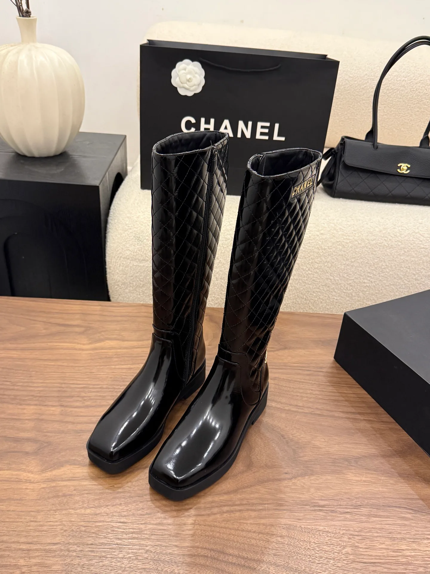 Women's Boots CHANEL 18092654