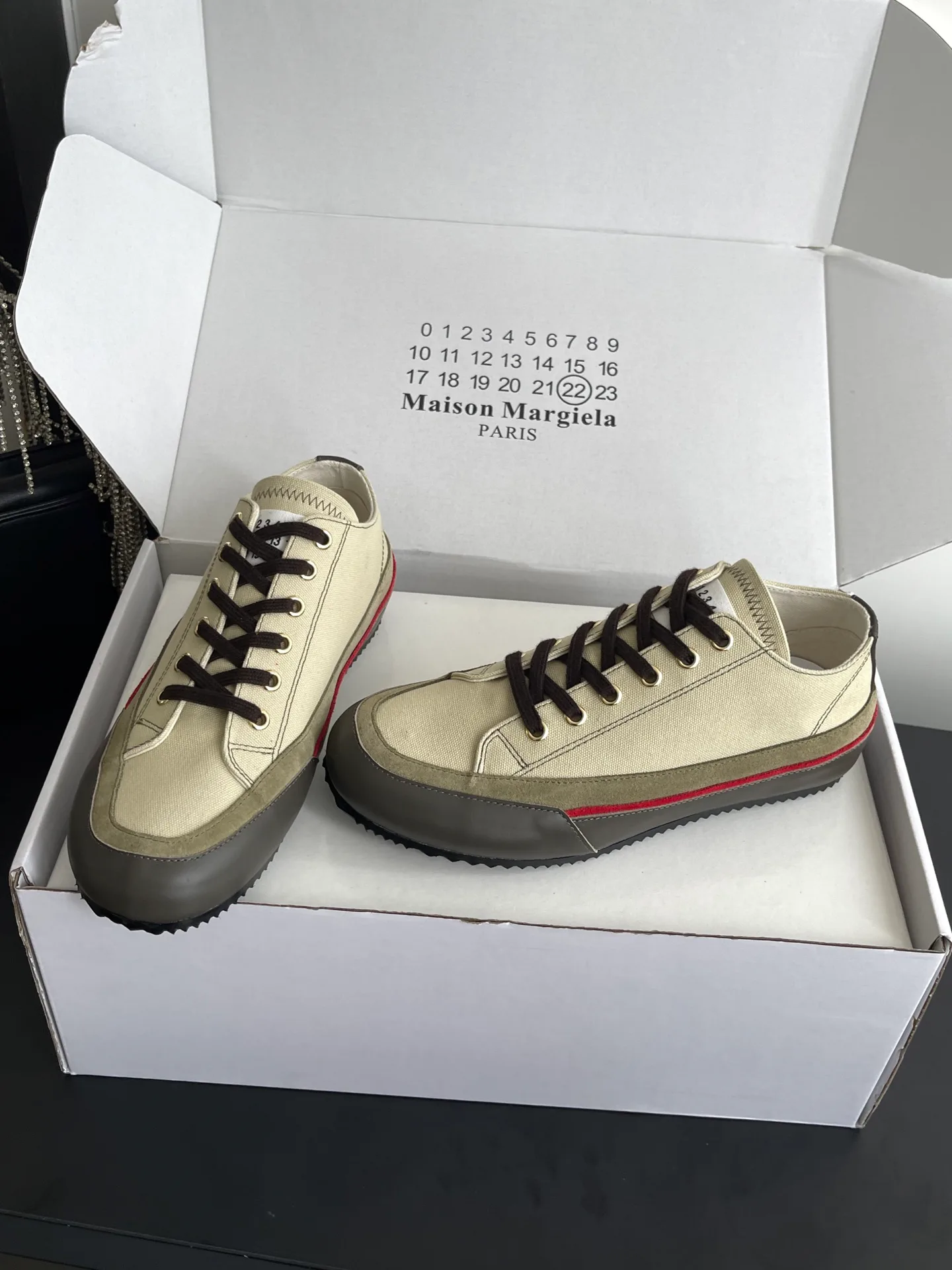 Women's Sneakers MAISON MARGIELA 17554408