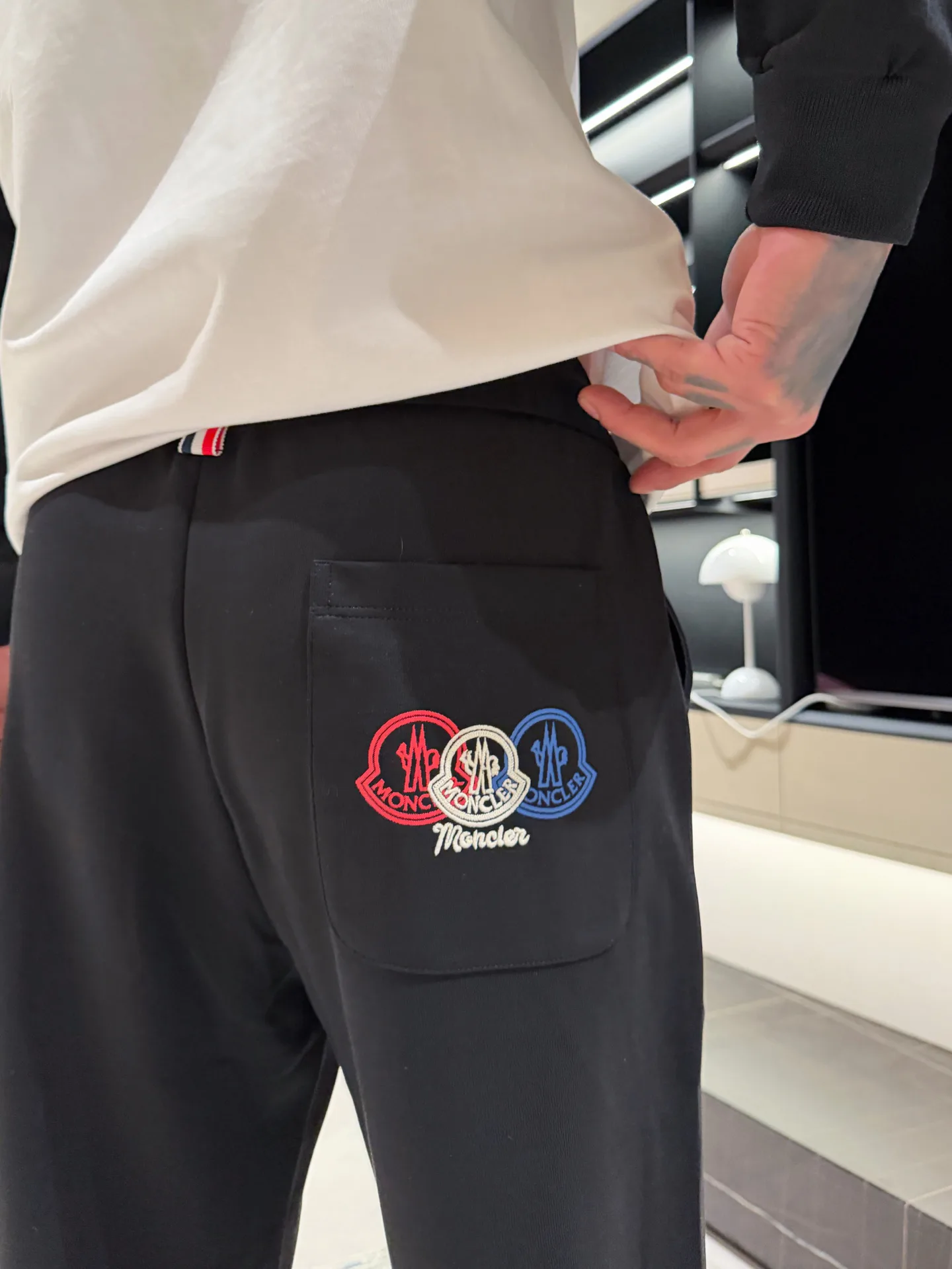 Men's Trousers MONCLER 18499727