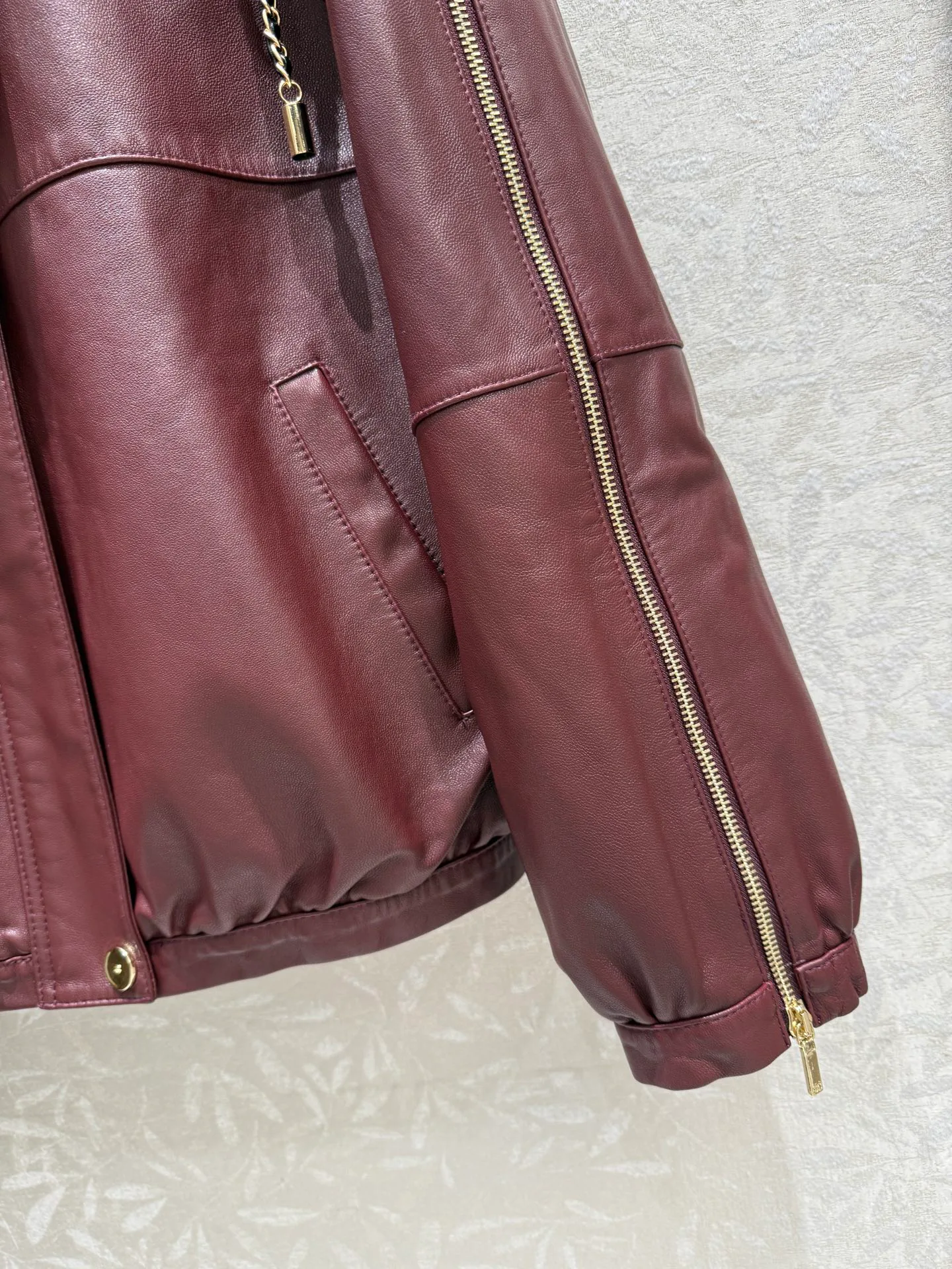 Women's Leather Jackets And Sheepskin Coats CHANEL 18172609