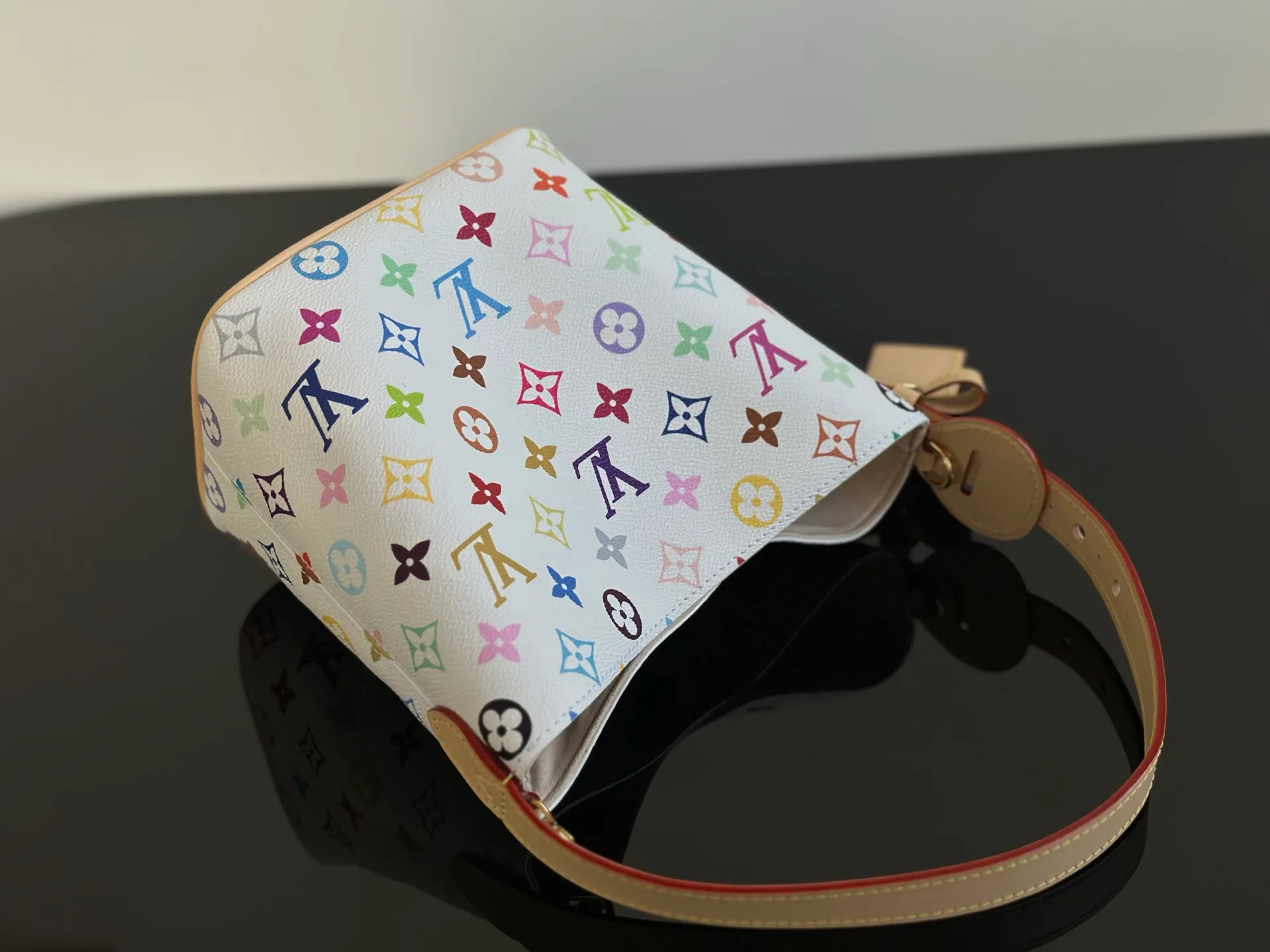 Women's Classic Handbags LOUIS VUITTON 18376561