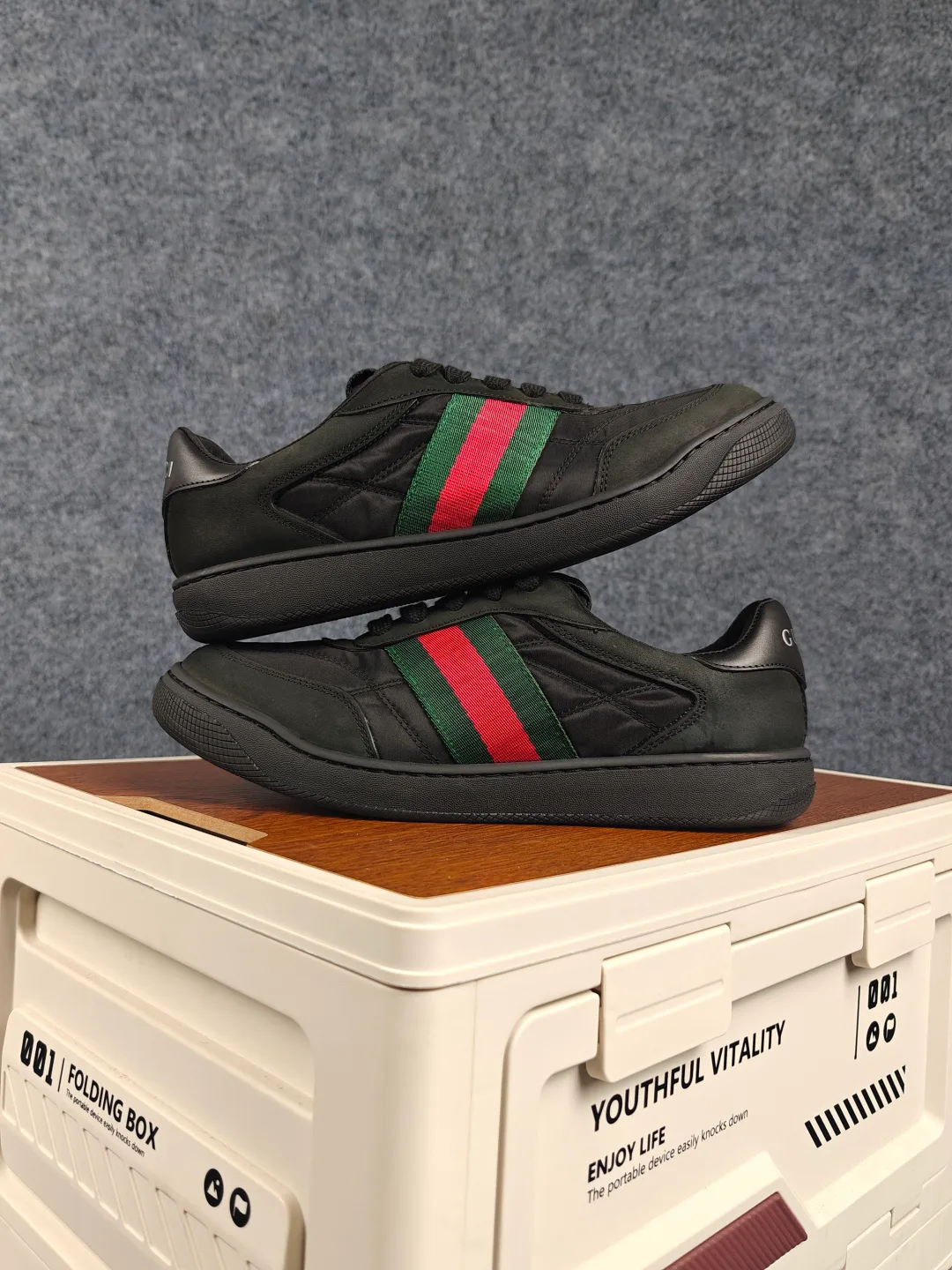 Women's Sneakers GUCCI 18417496
