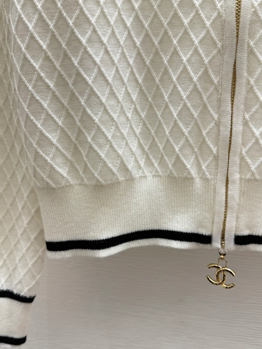 Women's Jumpers And Sweaters CHANEL 18138336
