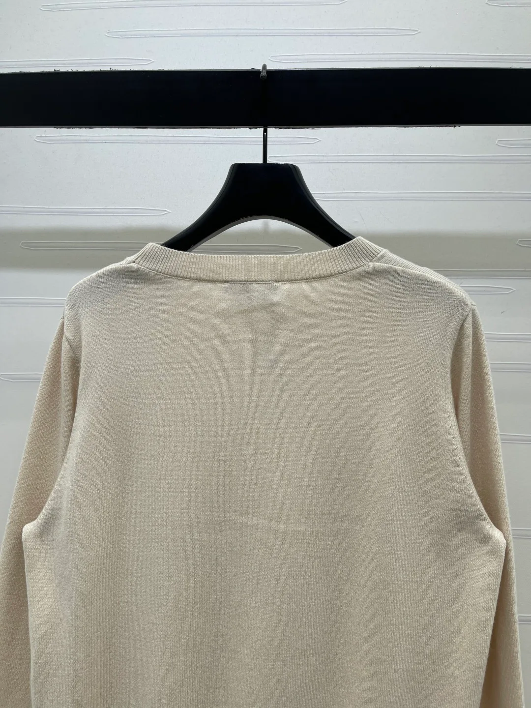 Women's Jumpers And Sweaters AMI PARIS 17274601